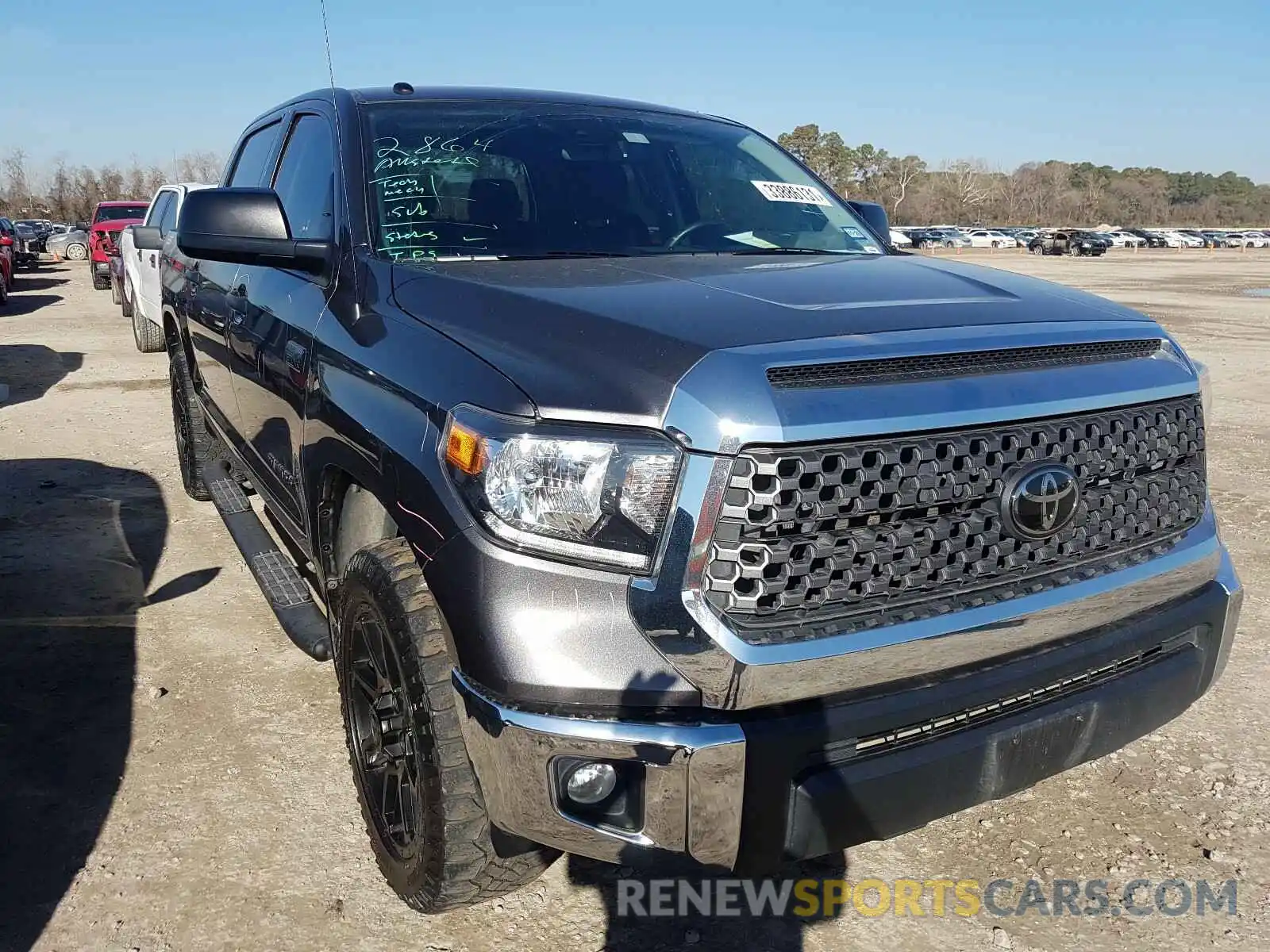 1 Photograph of a damaged car 5TFDW5F12KX799075 TOYOTA TUNDRA 2019