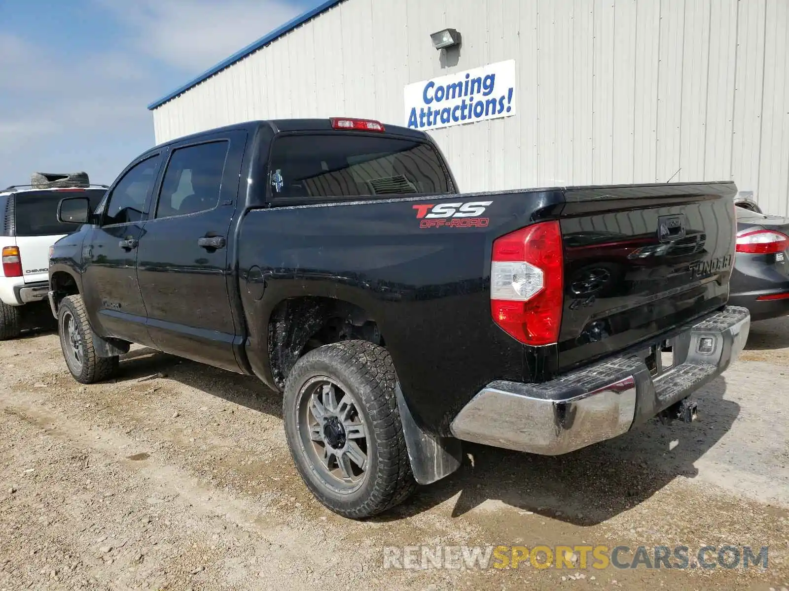 3 Photograph of a damaged car 5TFDW5F12KX801844 TOYOTA TUNDRA 2019