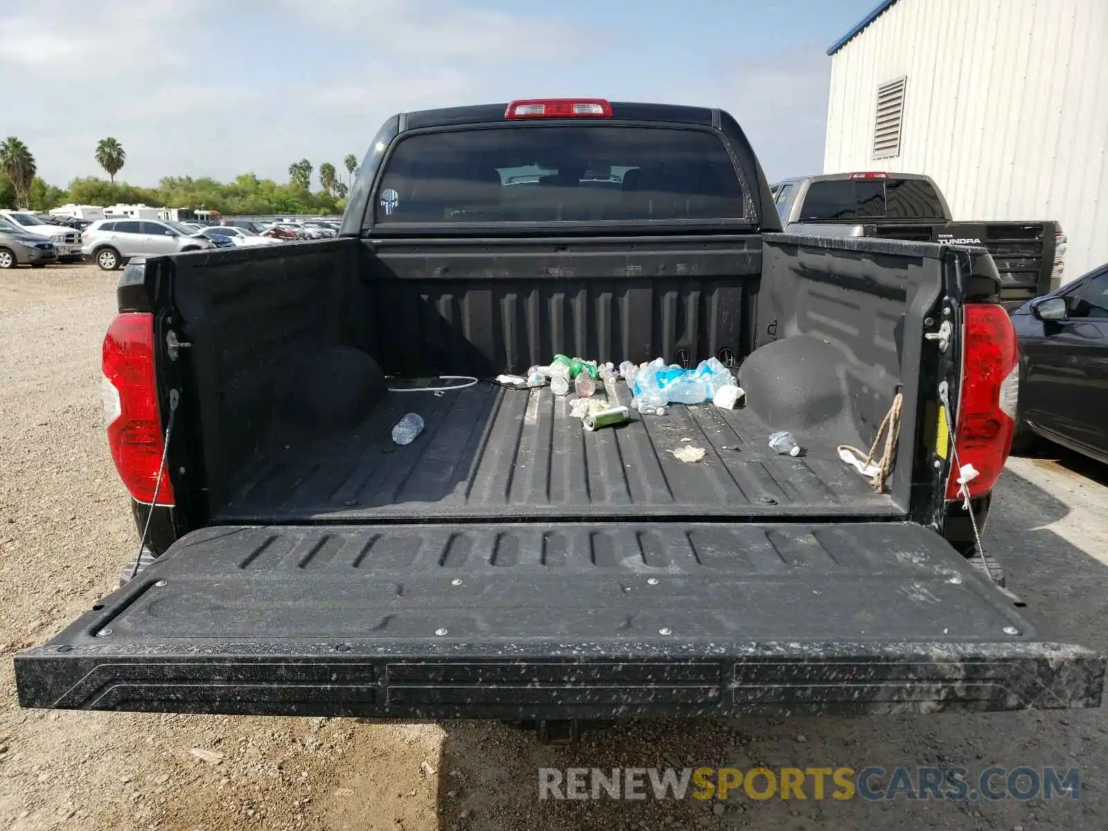 9 Photograph of a damaged car 5TFDW5F12KX801844 TOYOTA TUNDRA 2019