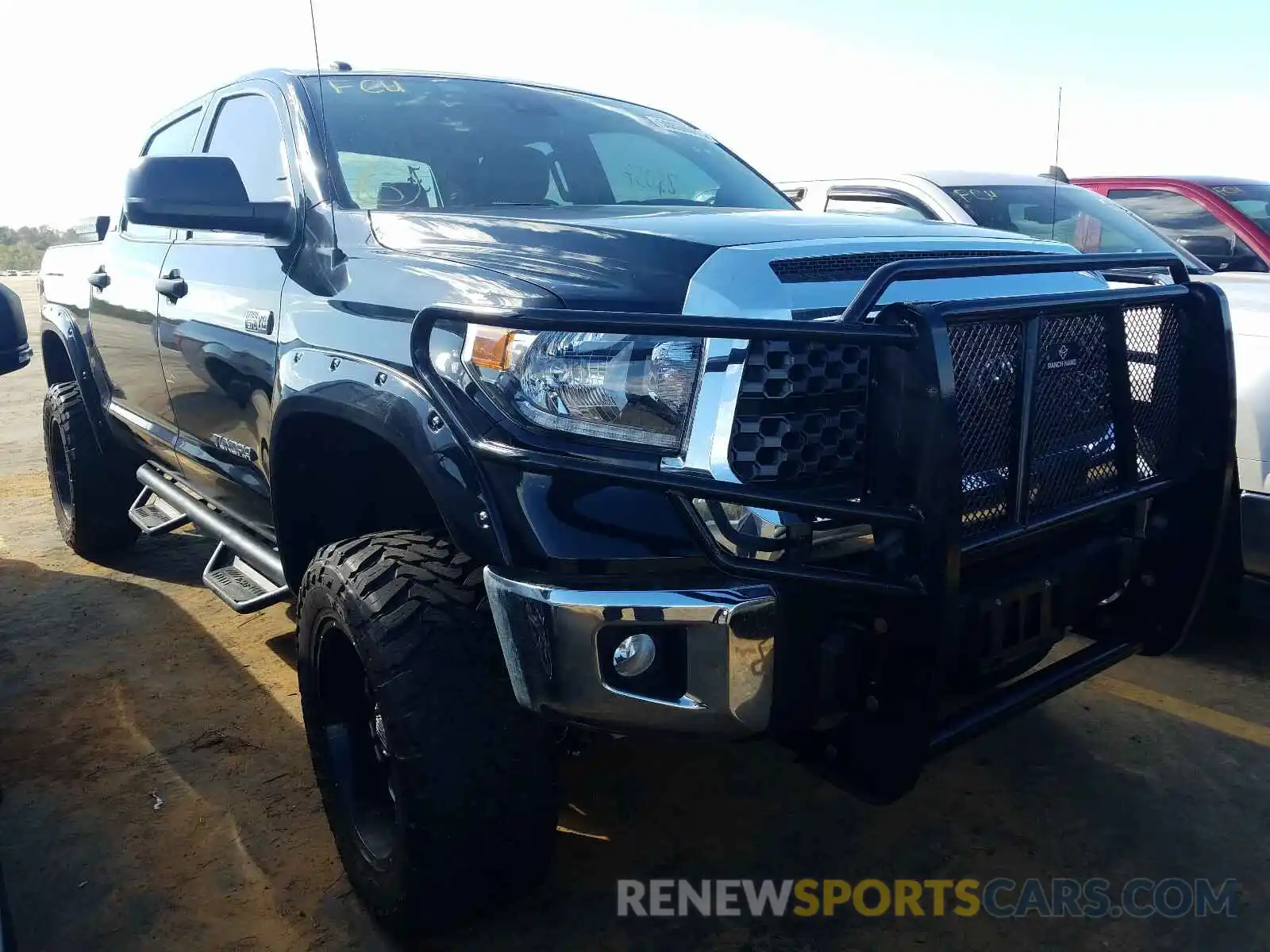 1 Photograph of a damaged car 5TFDW5F12KX811631 TOYOTA TUNDRA 2019