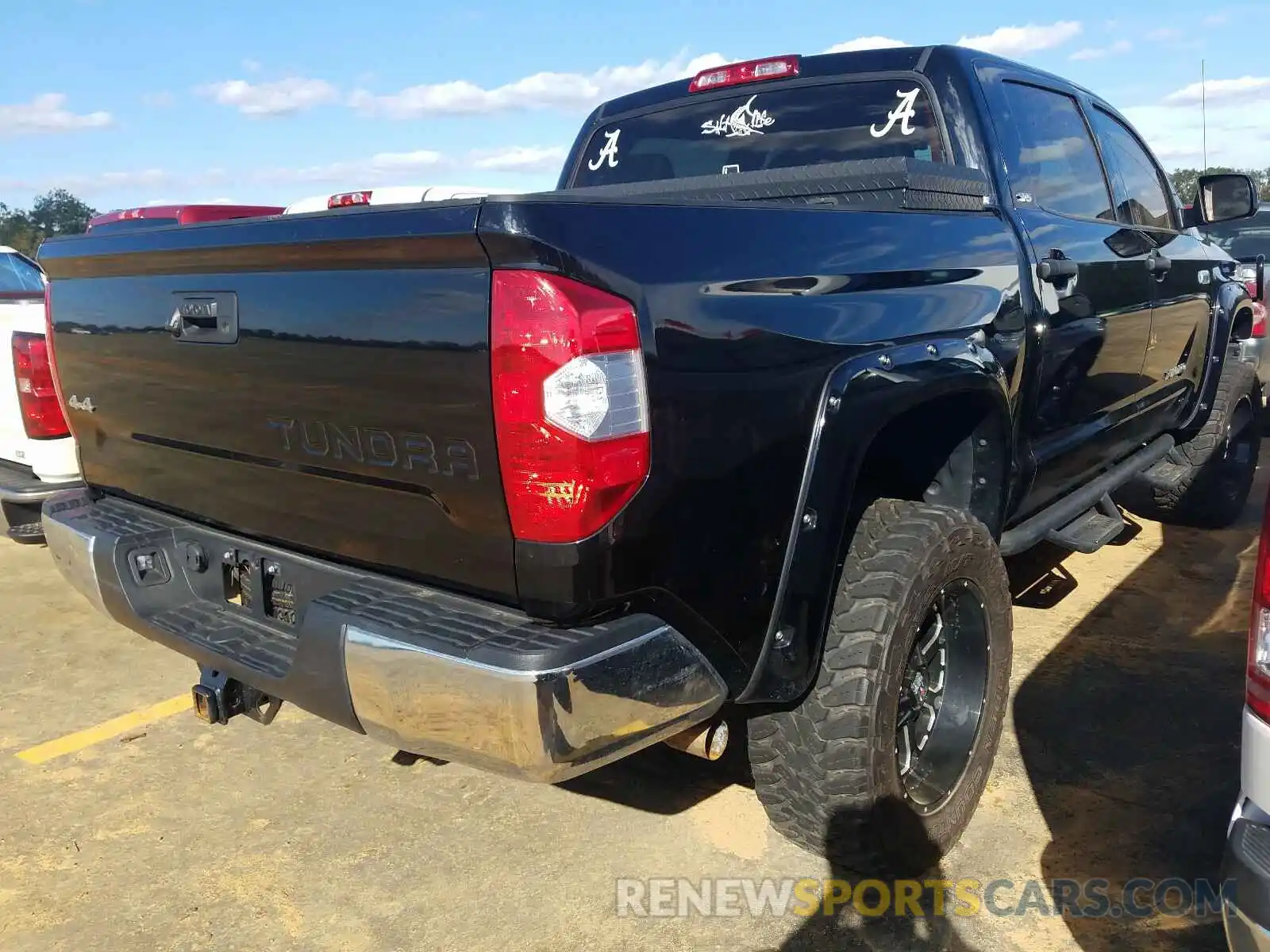 4 Photograph of a damaged car 5TFDW5F12KX811631 TOYOTA TUNDRA 2019