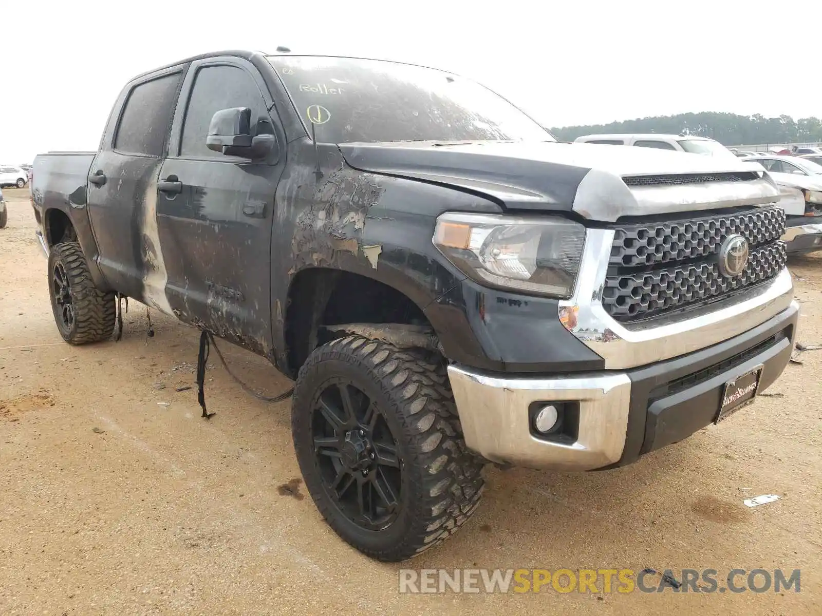 1 Photograph of a damaged car 5TFDW5F12KX814688 TOYOTA TUNDRA 2019