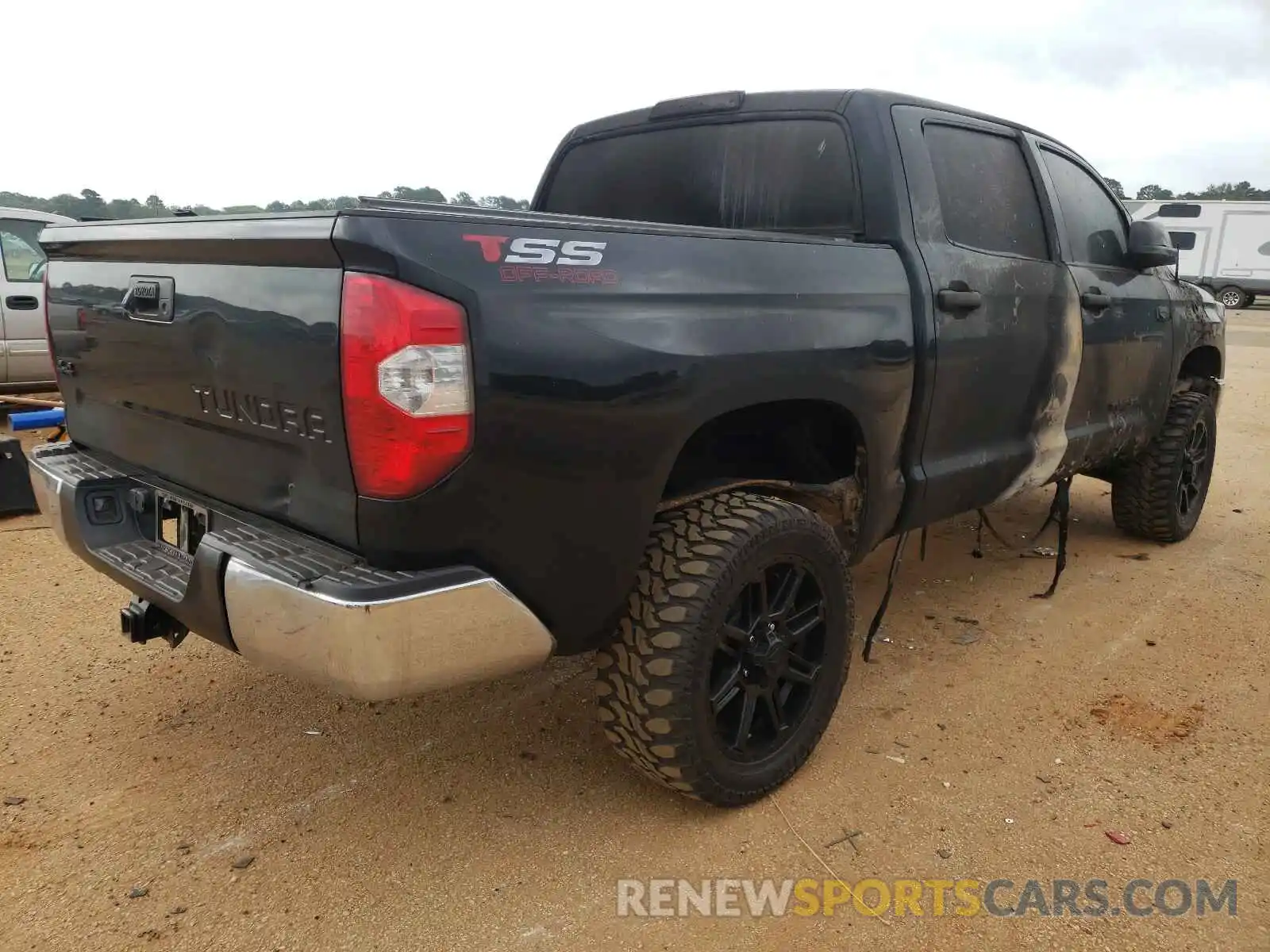 4 Photograph of a damaged car 5TFDW5F12KX814688 TOYOTA TUNDRA 2019