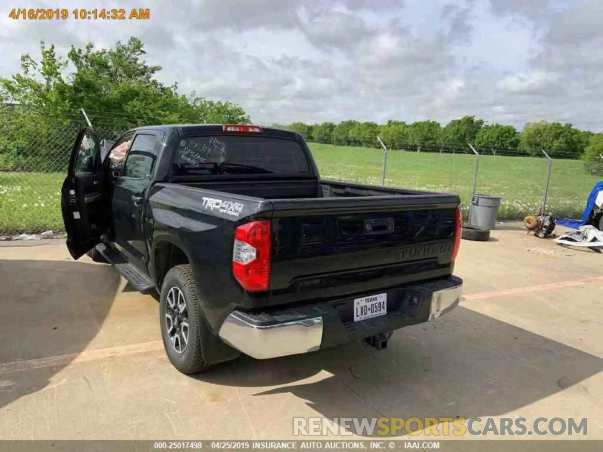 11 Photograph of a damaged car 5TFDW5F12KX830454 TOYOTA TUNDRA 2019