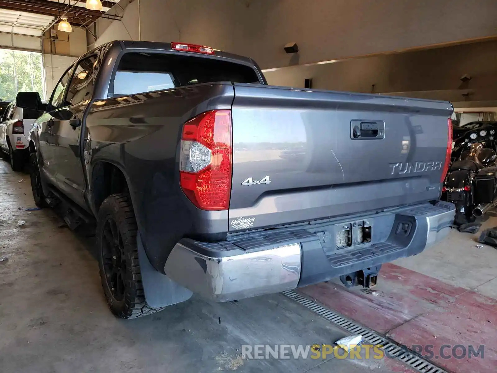 3 Photograph of a damaged car 5TFDW5F12KX862580 TOYOTA TUNDRA 2019