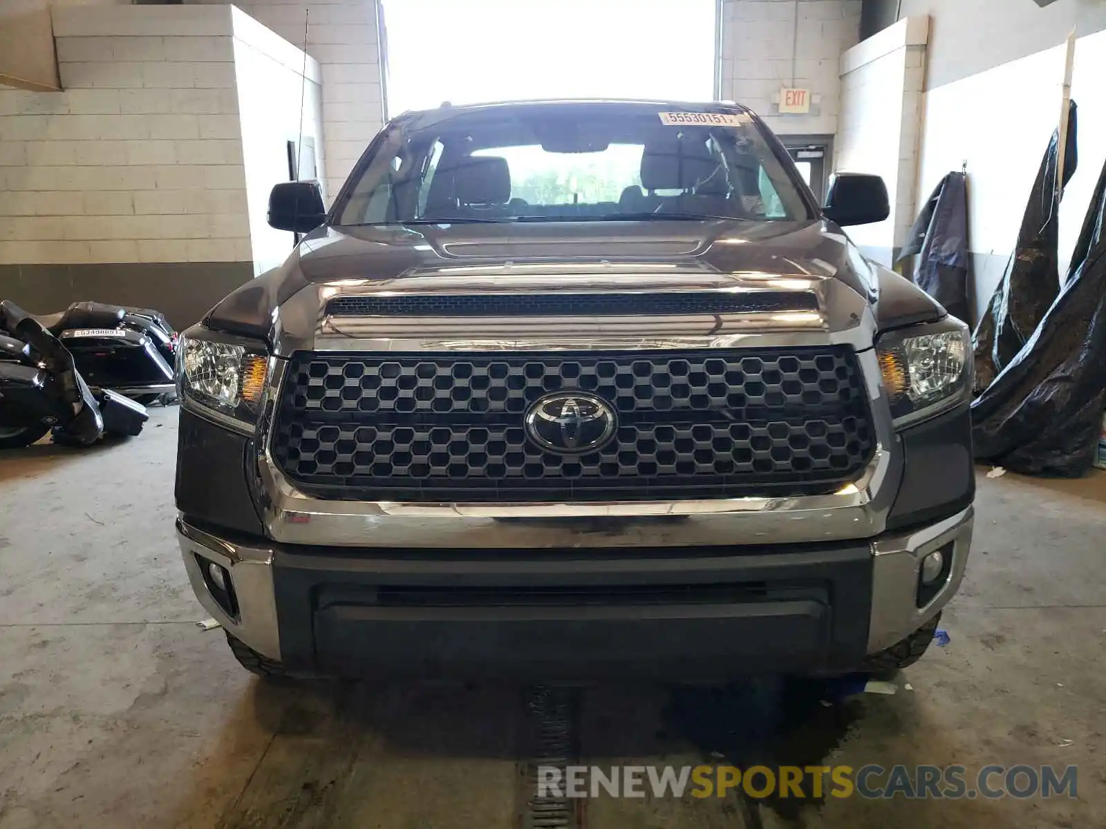 9 Photograph of a damaged car 5TFDW5F12KX862580 TOYOTA TUNDRA 2019