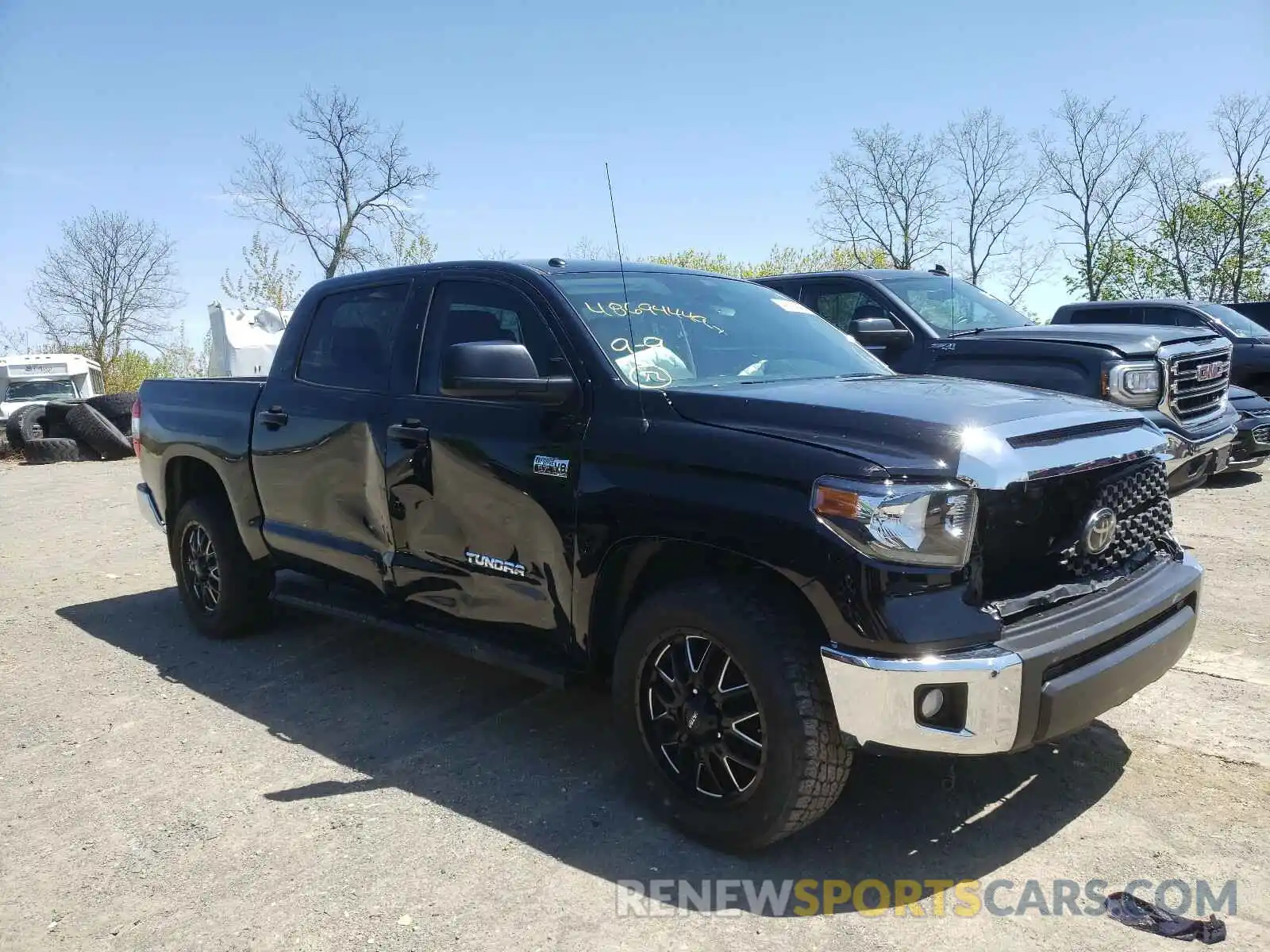 1 Photograph of a damaged car 5TFDW5F13KX783547 TOYOTA TUNDRA 2019