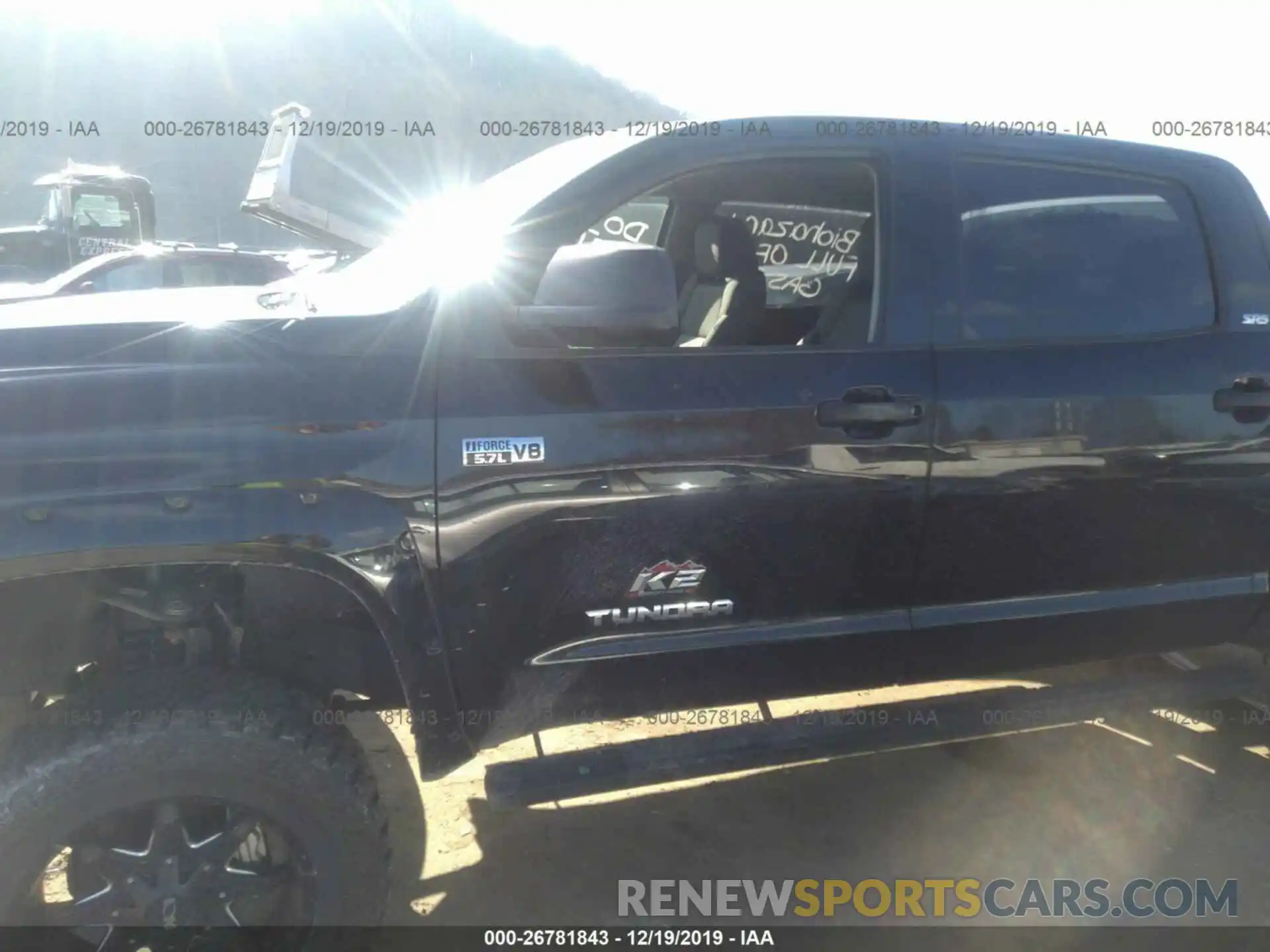 6 Photograph of a damaged car 5TFDW5F13KX789865 TOYOTA TUNDRA 2019