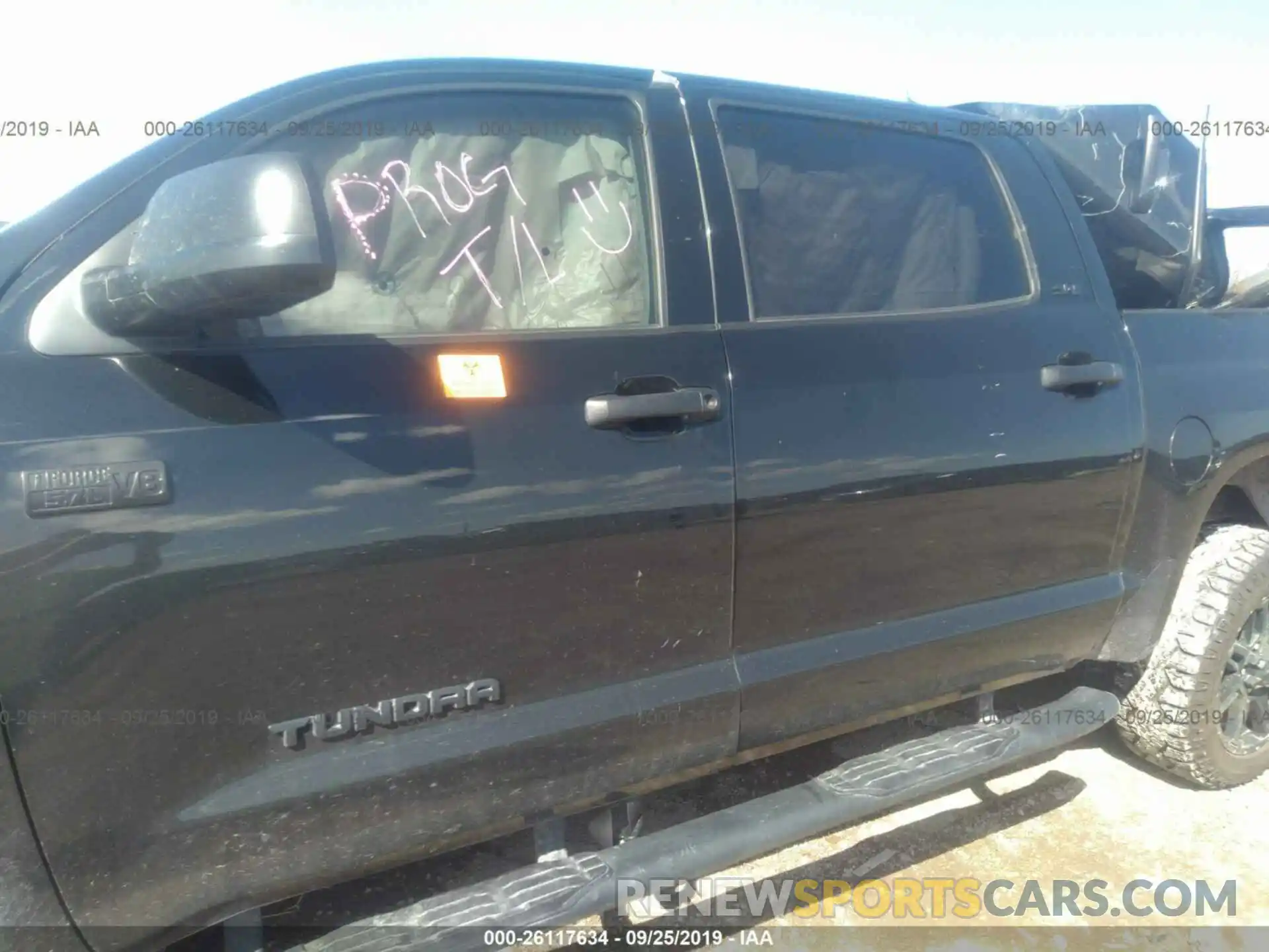 8 Photograph of a damaged car 5TFDW5F13KX800542 TOYOTA TUNDRA 2019