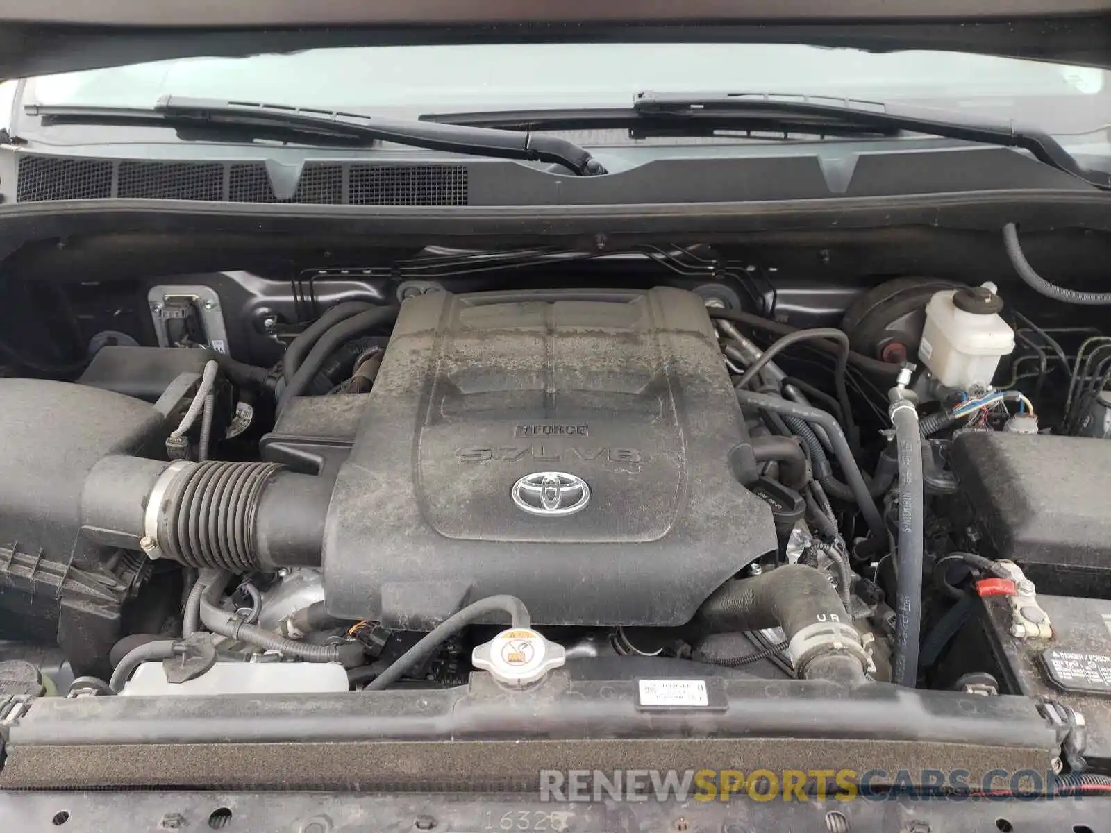 7 Photograph of a damaged car 5TFDW5F13KX844850 TOYOTA TUNDRA 2019