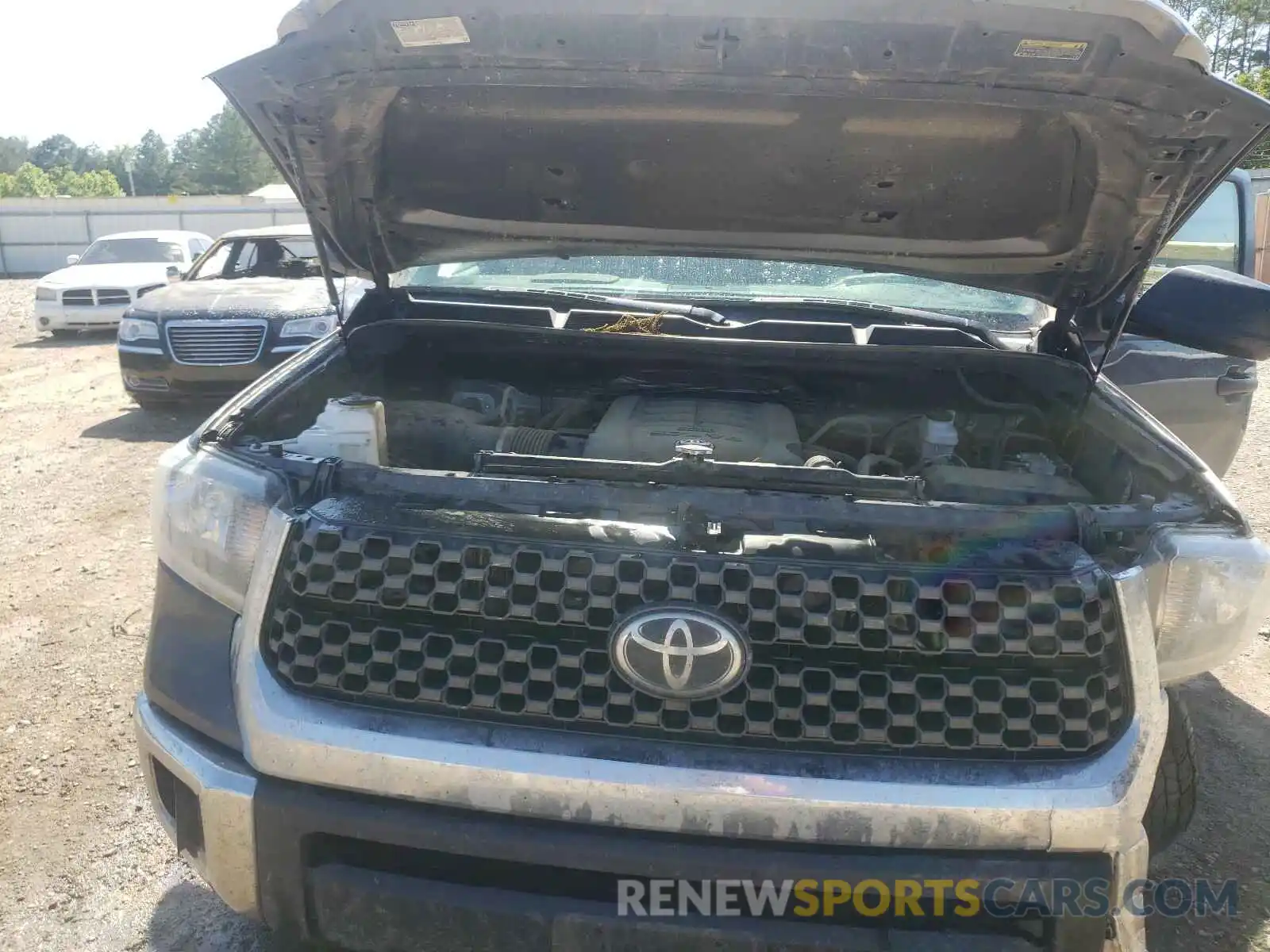 7 Photograph of a damaged car 5TFDW5F13KX864094 TOYOTA TUNDRA 2019