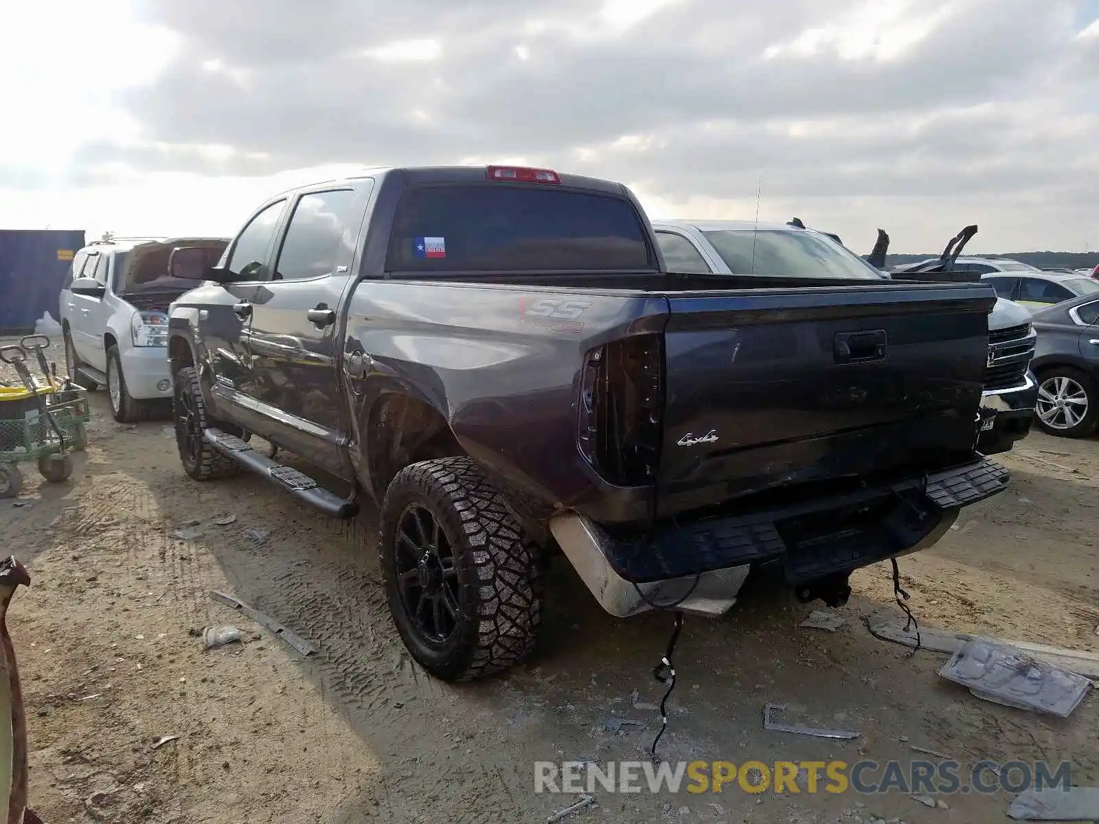 3 Photograph of a damaged car 5TFDW5F13KX866976 TOYOTA TUNDRA 2019