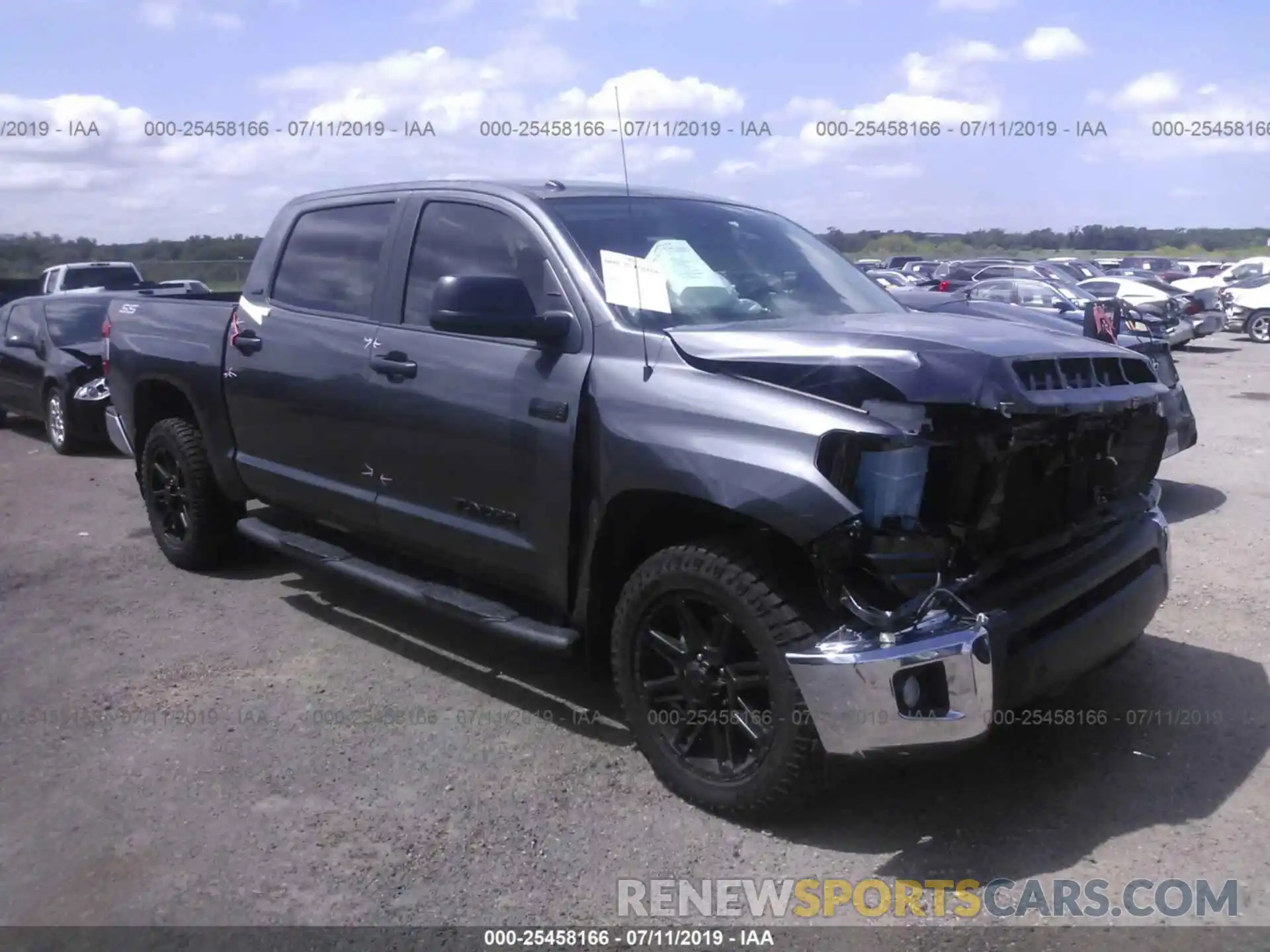 1 Photograph of a damaged car 5TFDW5F14KX821674 TOYOTA TUNDRA 2019