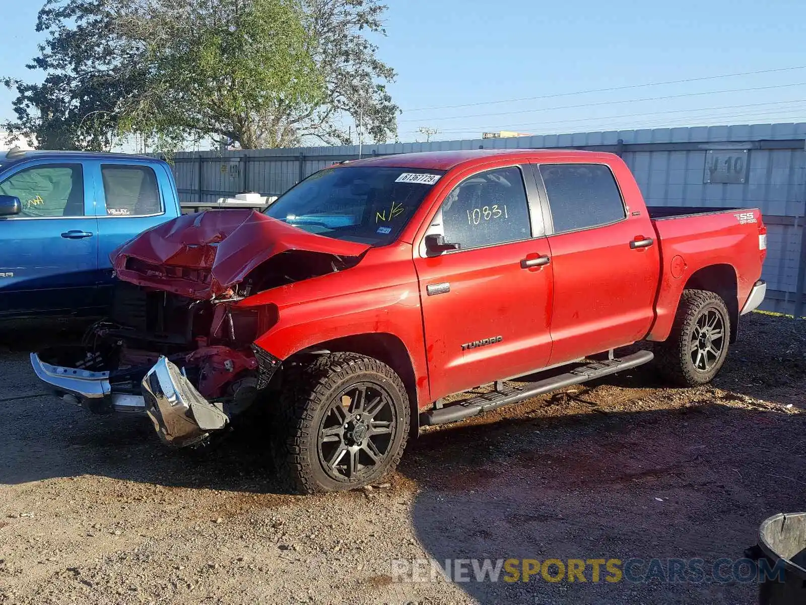 2 Photograph of a damaged car 5TFDW5F14KX843772 TOYOTA TUNDRA 2019