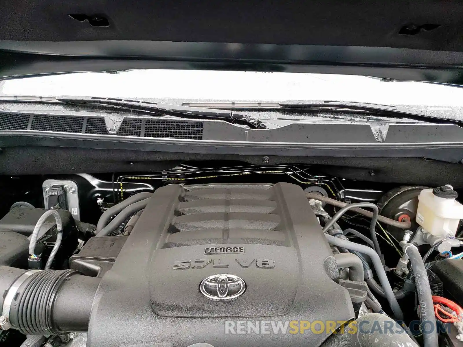 7 Photograph of a damaged car 5TFDW5F14KX844453 TOYOTA TUNDRA 2019