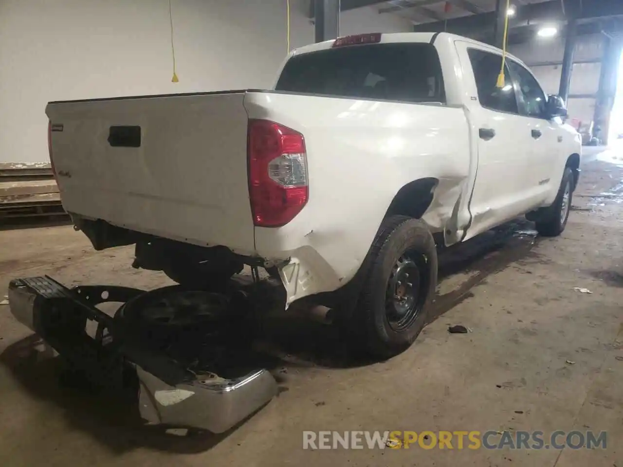 4 Photograph of a damaged car 5TFDW5F14KX846820 TOYOTA TUNDRA 2019