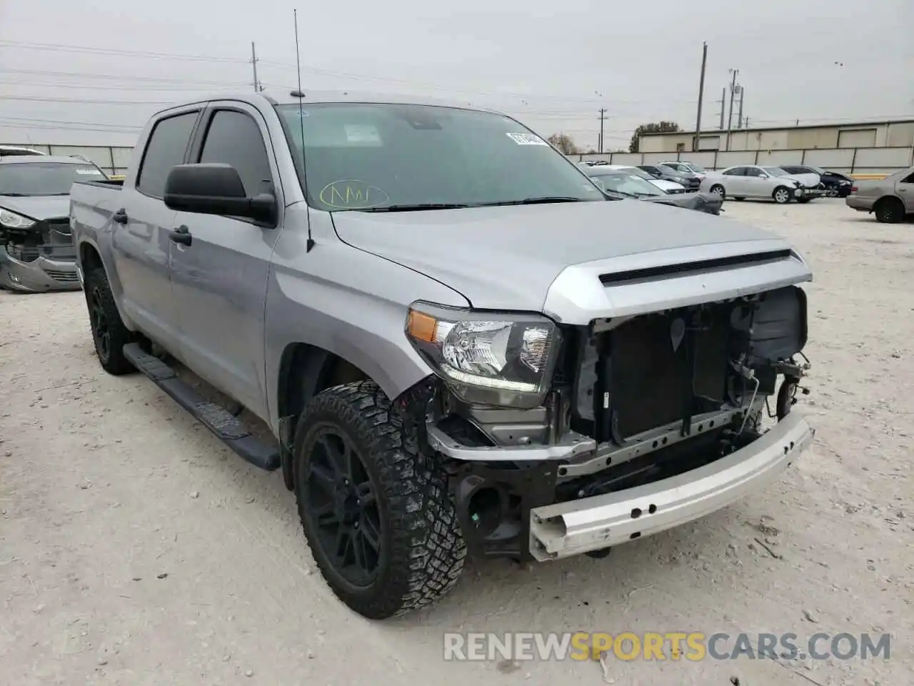 1 Фотография поврежденного автомобиля 5TFDW5F14KX856148 TOYOTA TUNDRA 2019