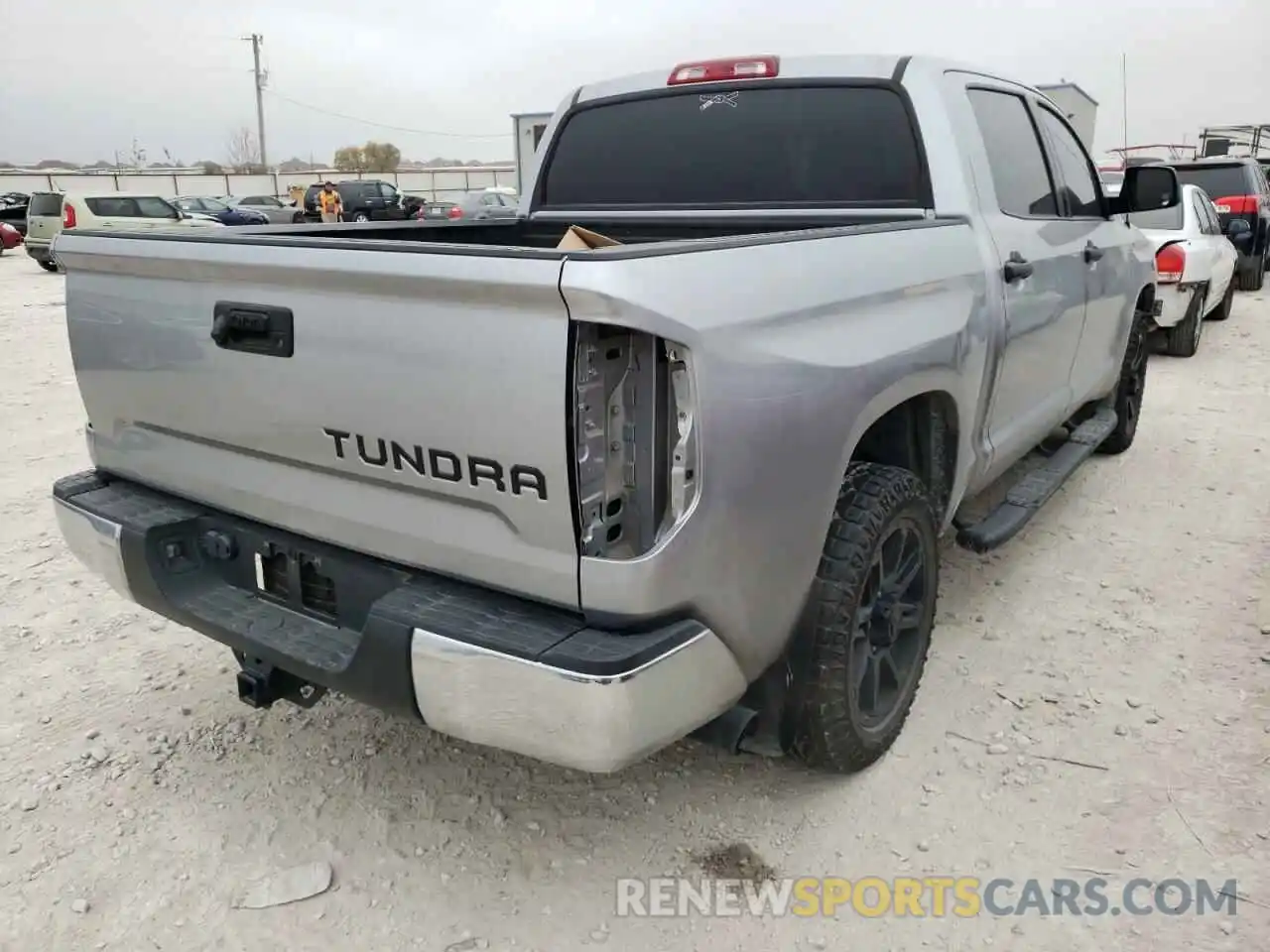 4 Фотография поврежденного автомобиля 5TFDW5F14KX856148 TOYOTA TUNDRA 2019