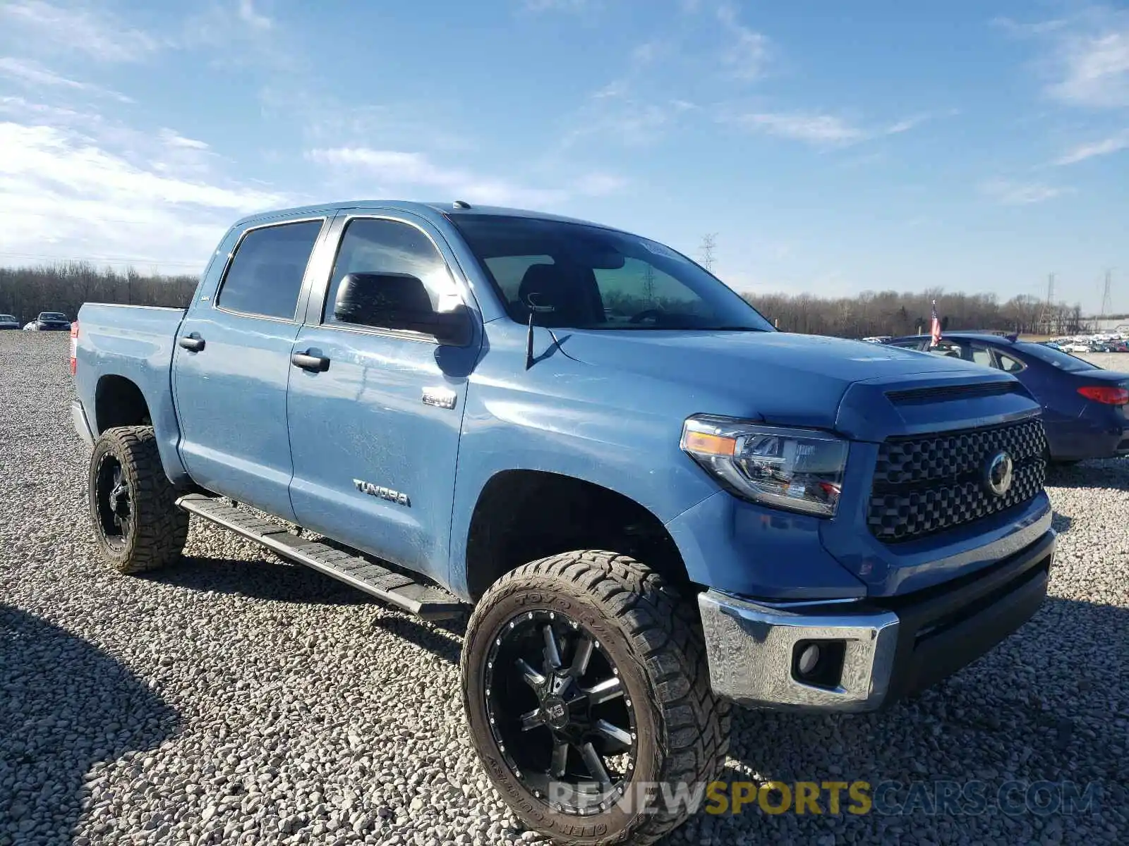 1 Photograph of a damaged car 5TFDW5F14KX865335 TOYOTA TUNDRA 2019