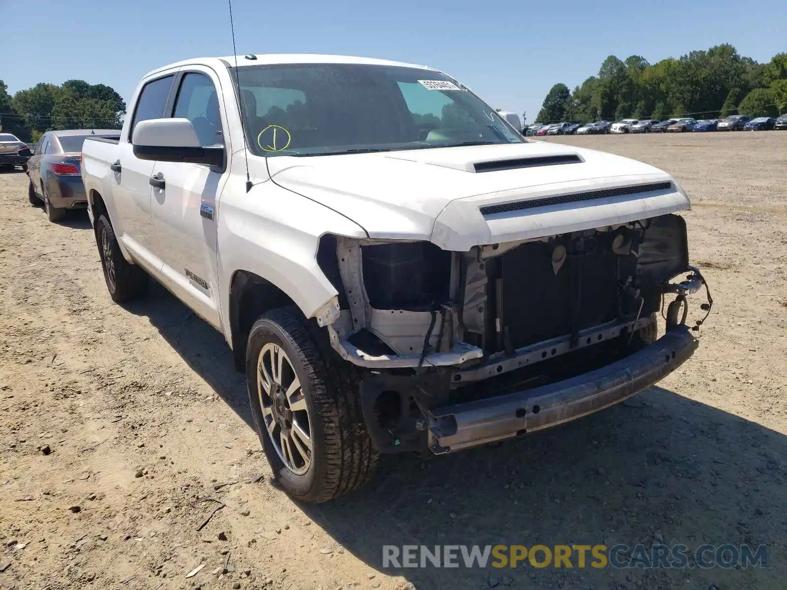 1 Photograph of a damaged car 5TFDW5F15KX822493 TOYOTA TUNDRA 2019