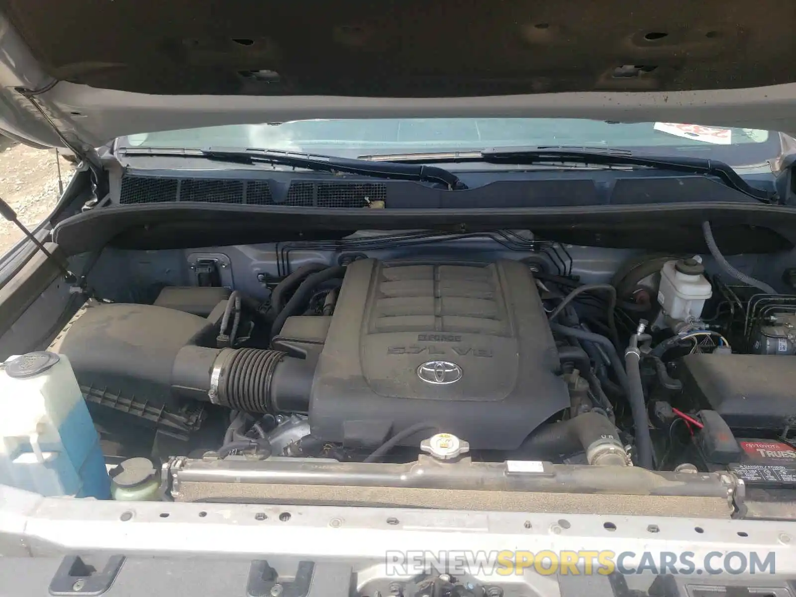 7 Photograph of a damaged car 5TFDW5F15KX834451 TOYOTA TUNDRA 2019