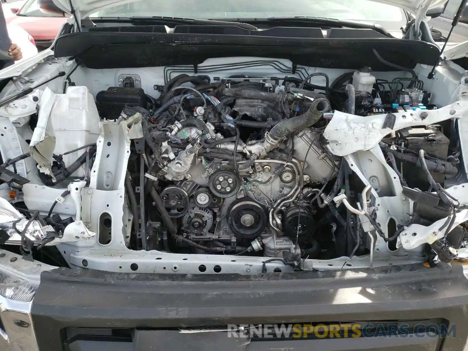 7 Photograph of a damaged car 5TFDW5F15KX839021 TOYOTA TUNDRA 2019