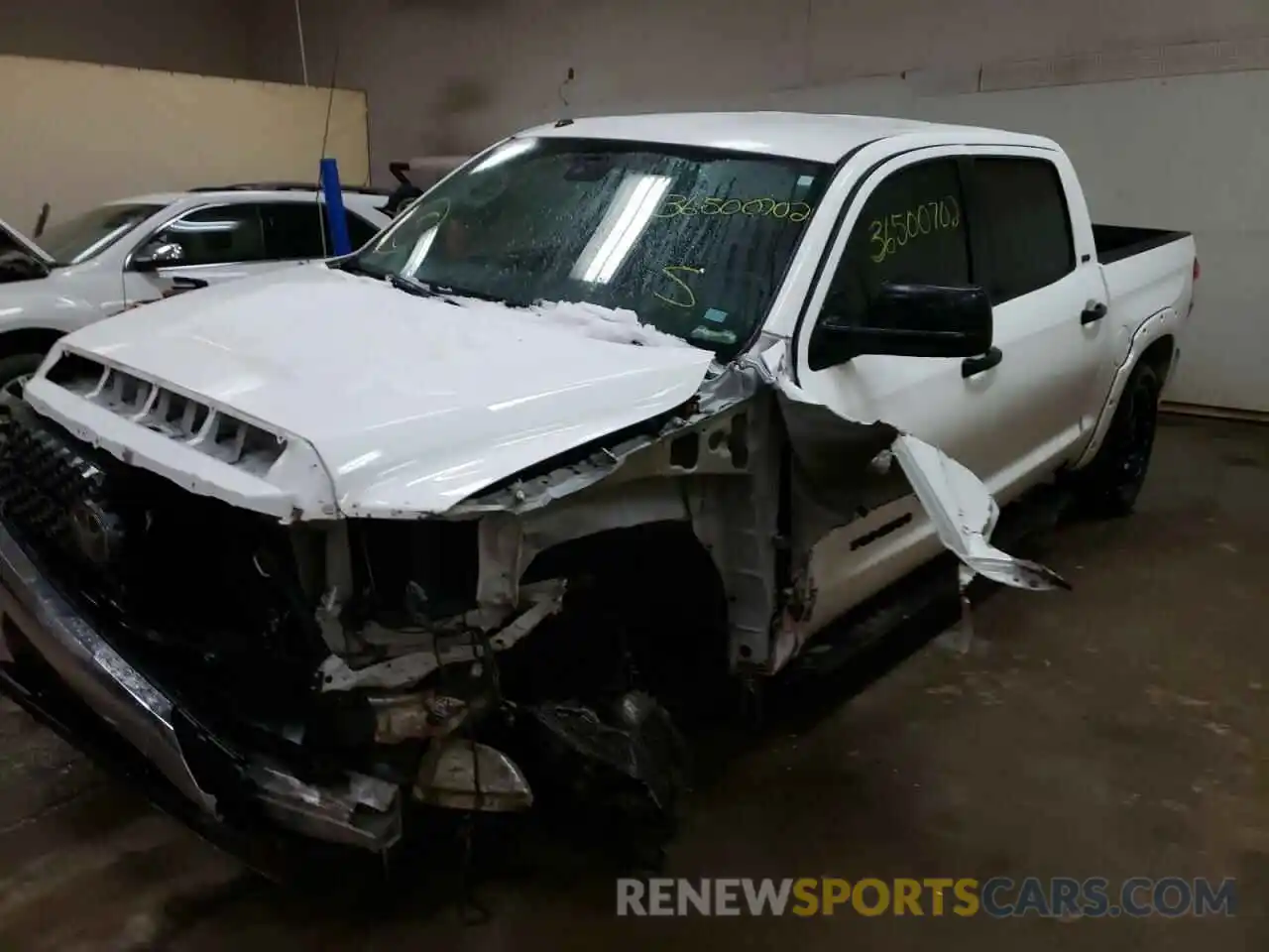 2 Photograph of a damaged car 5TFDW5F15KX855736 TOYOTA TUNDRA 2019