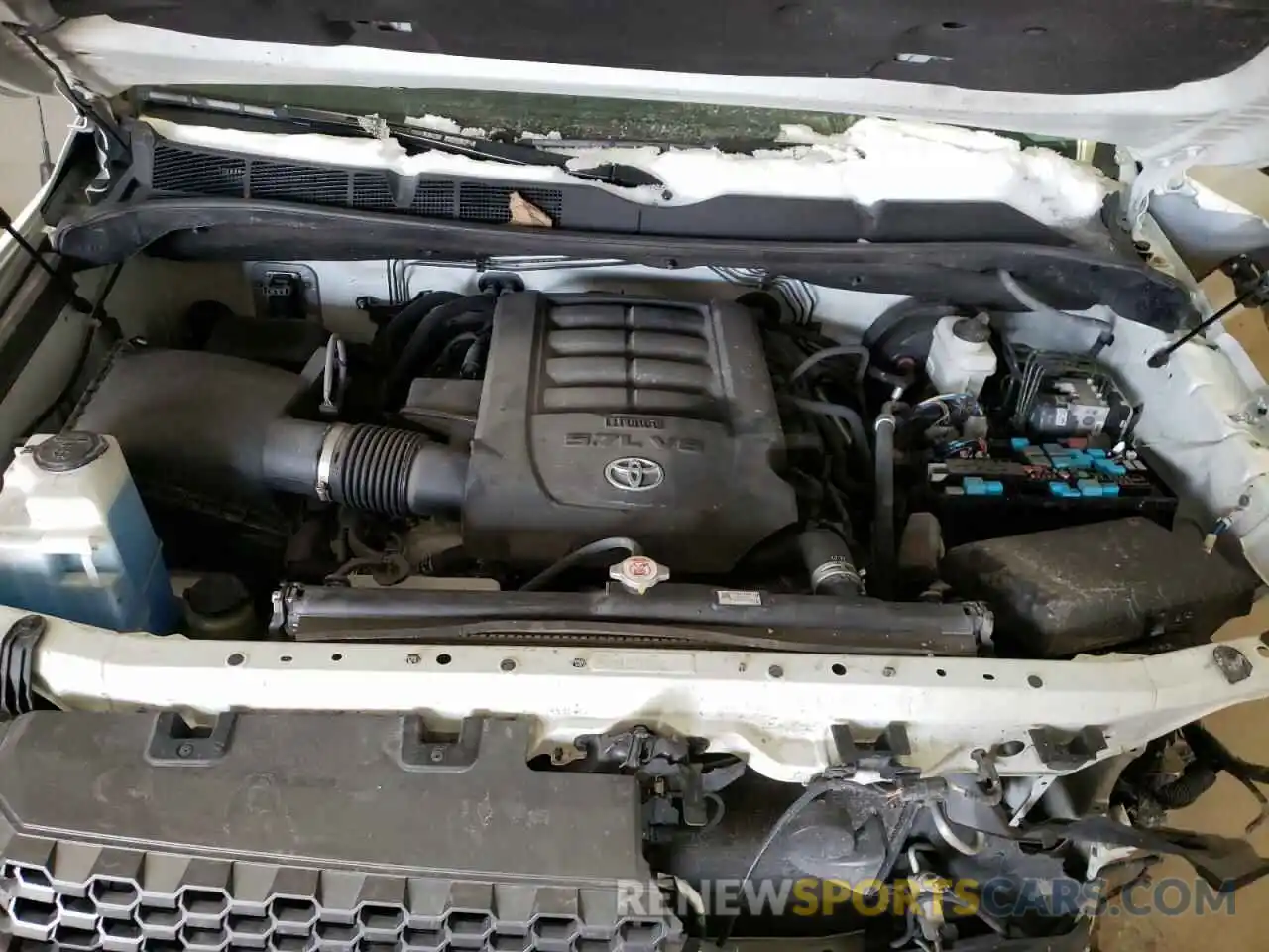 7 Photograph of a damaged car 5TFDW5F15KX855736 TOYOTA TUNDRA 2019