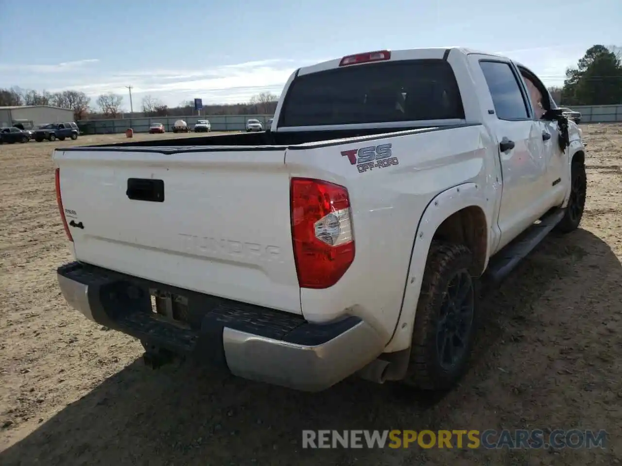 4 Photograph of a damaged car 5TFDW5F16KX786264 TOYOTA TUNDRA 2019