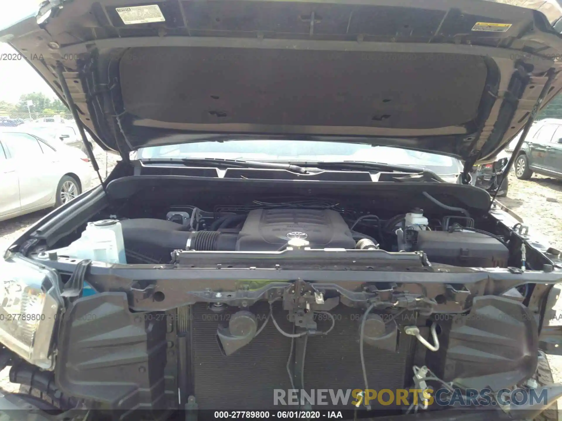 10 Photograph of a damaged car 5TFDW5F16KX812006 TOYOTA TUNDRA 2019