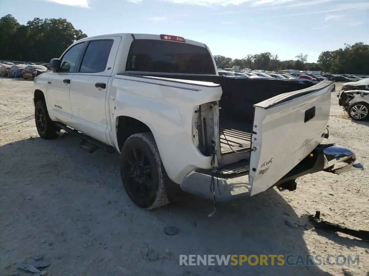 3 Photograph of a damaged car 5TFDW5F16KX816010 TOYOTA TUNDRA 2019