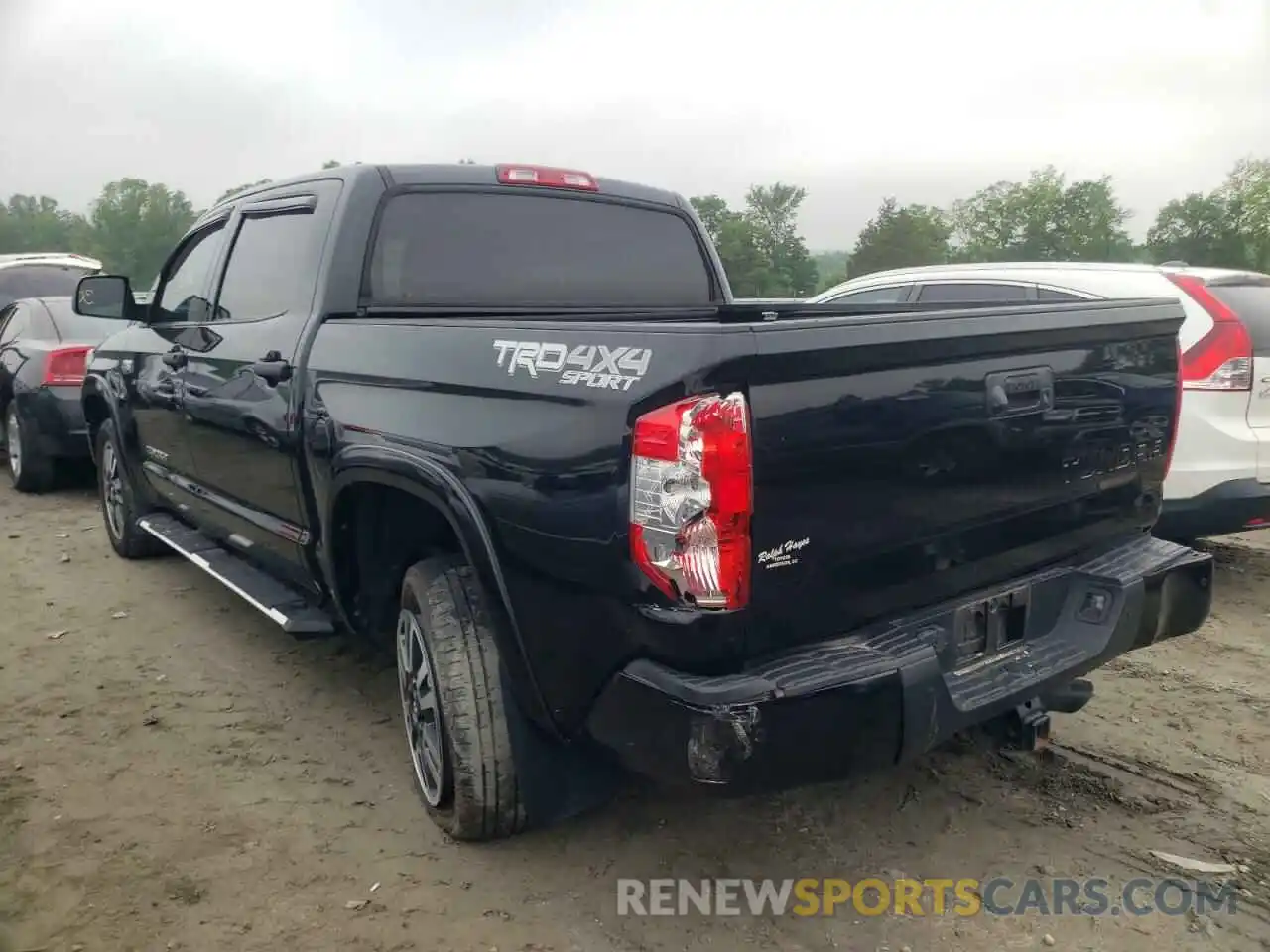 3 Photograph of a damaged car 5TFDW5F16KX820848 TOYOTA TUNDRA 2019