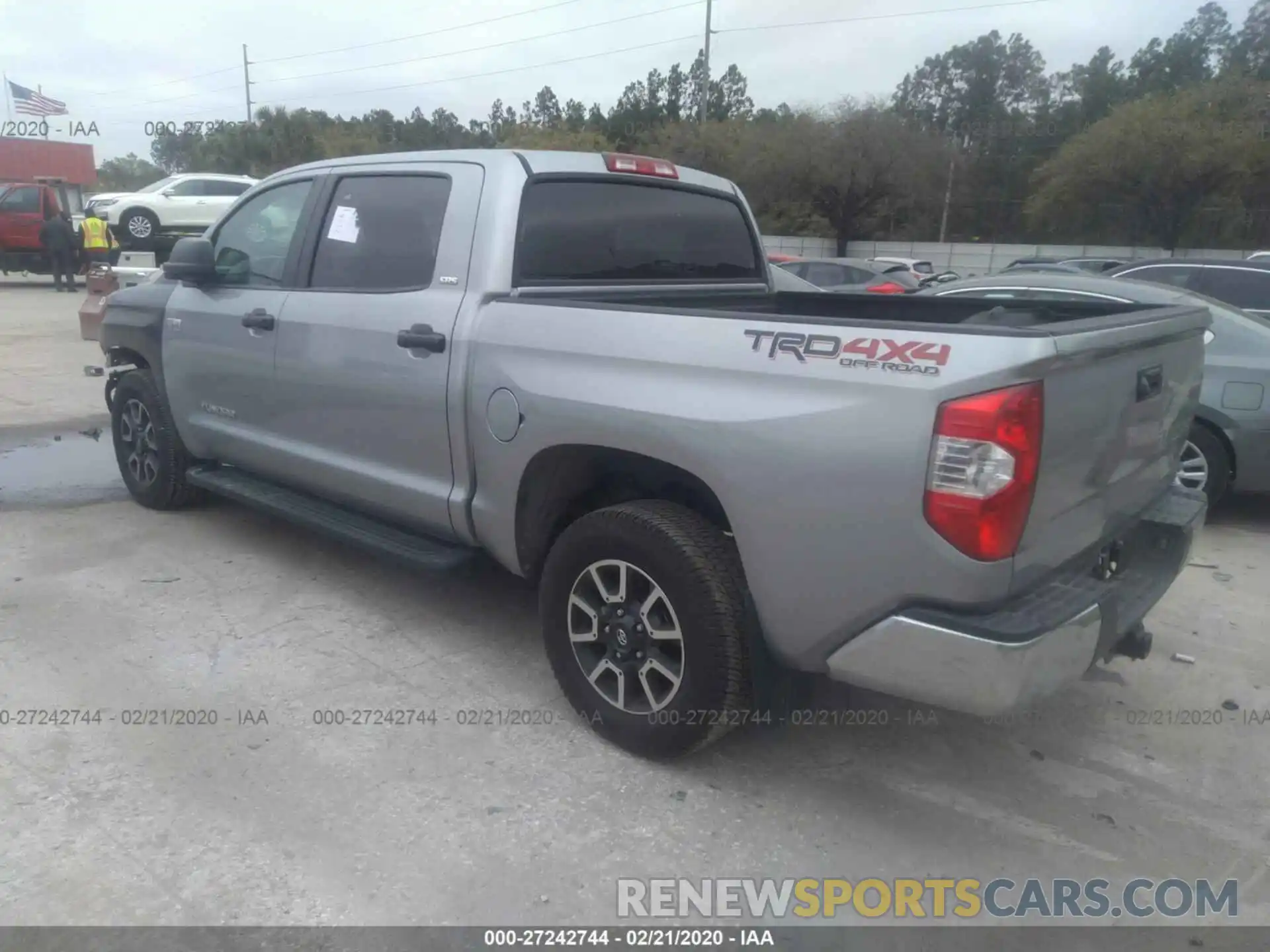 3 Photograph of a damaged car 5TFDW5F16KX824818 TOYOTA TUNDRA 2019