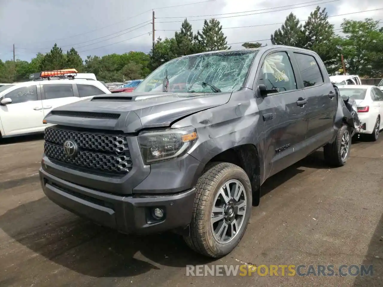 2 Photograph of a damaged car 5TFDW5F16KX829307 TOYOTA TUNDRA 2019