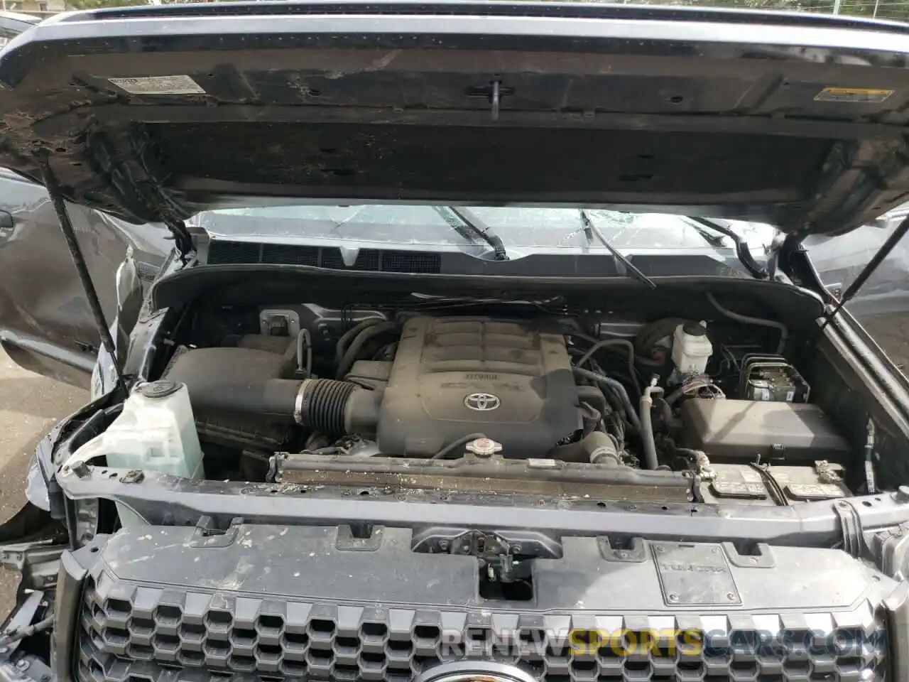 7 Photograph of a damaged car 5TFDW5F16KX829307 TOYOTA TUNDRA 2019