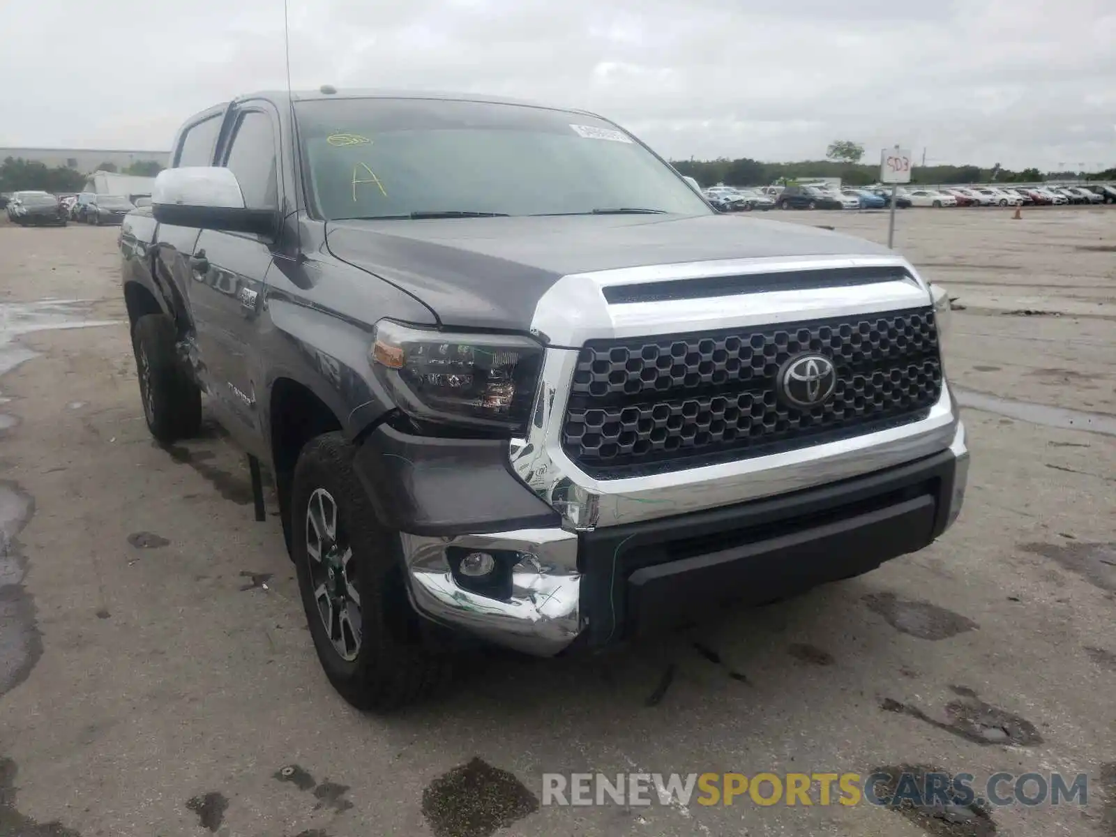 1 Photograph of a damaged car 5TFDW5F16KX839352 TOYOTA TUNDRA 2019