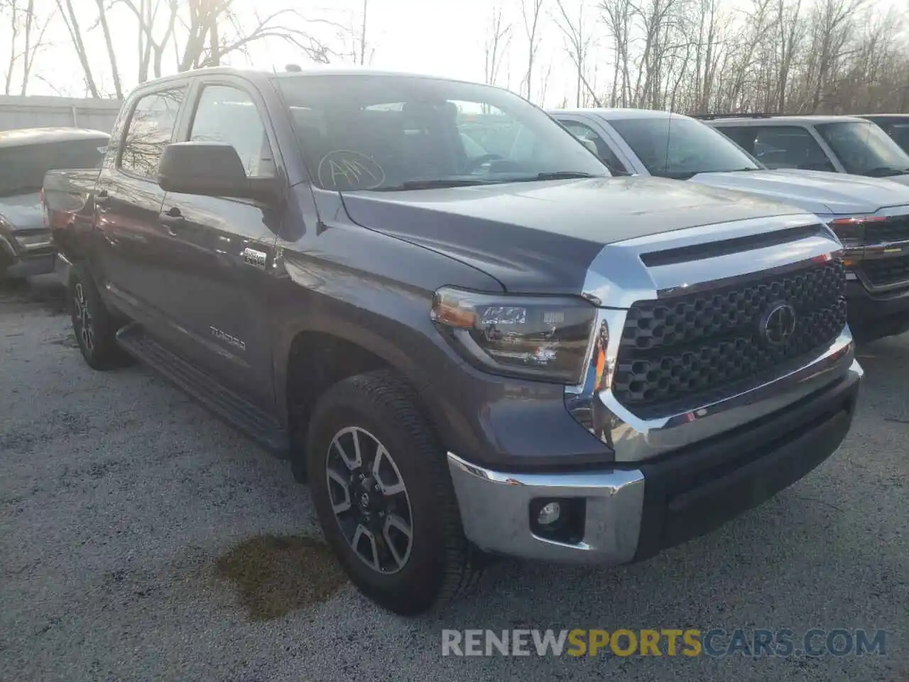 1 Photograph of a damaged car 5TFDW5F16KX846057 TOYOTA TUNDRA 2019