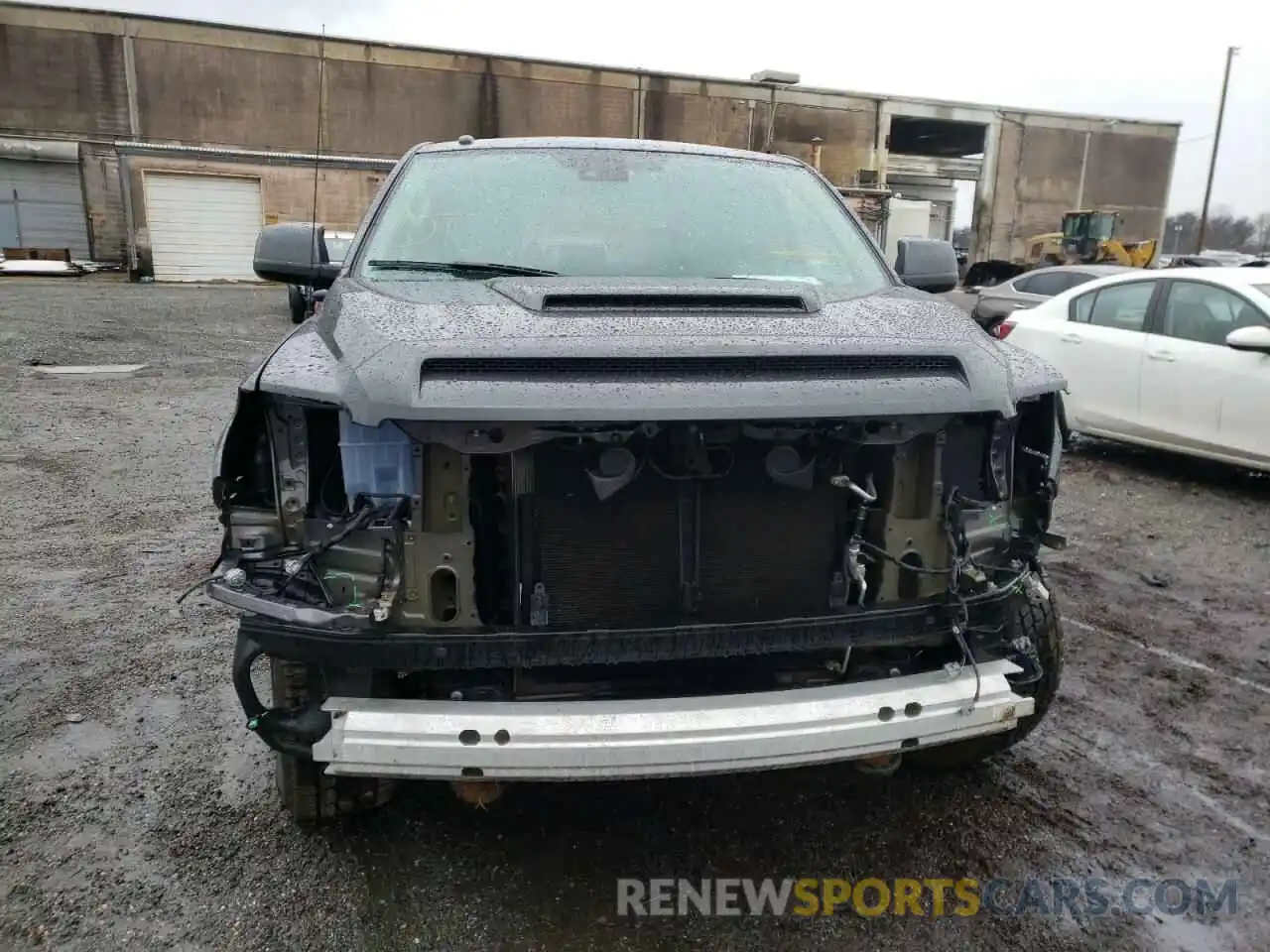 9 Photograph of a damaged car 5TFDW5F17KX780084 TOYOTA TUNDRA 2019