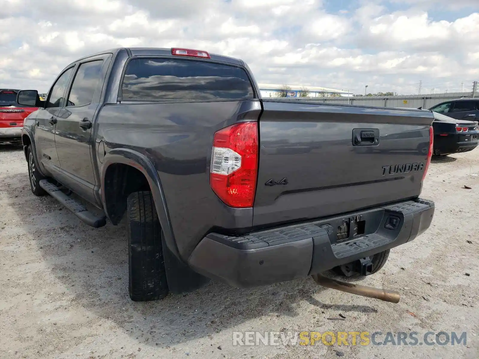 3 Photograph of a damaged car 5TFDW5F17KX798049 TOYOTA TUNDRA 2019