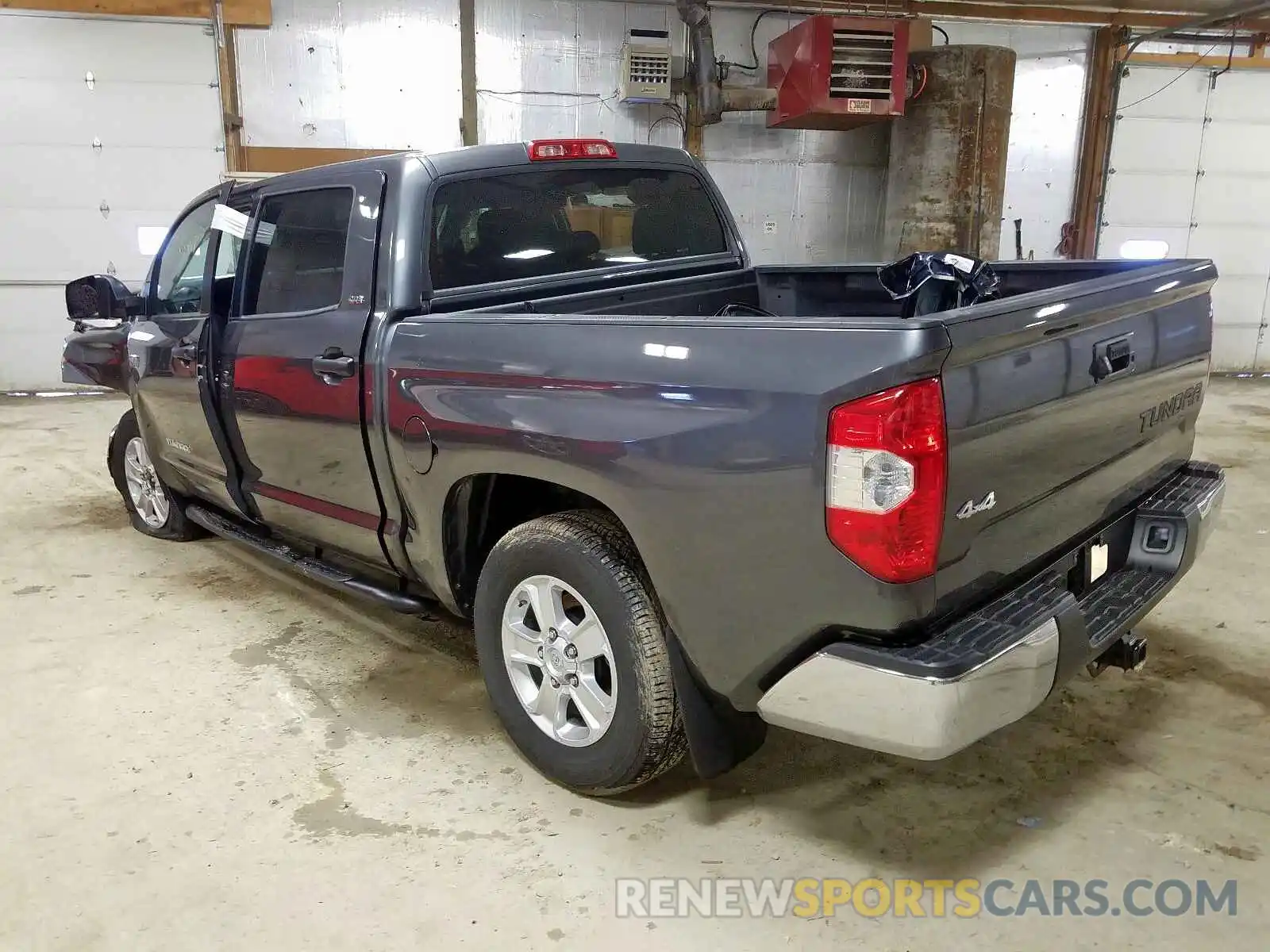 3 Photograph of a damaged car 5TFDW5F17KX809115 TOYOTA TUNDRA 2019