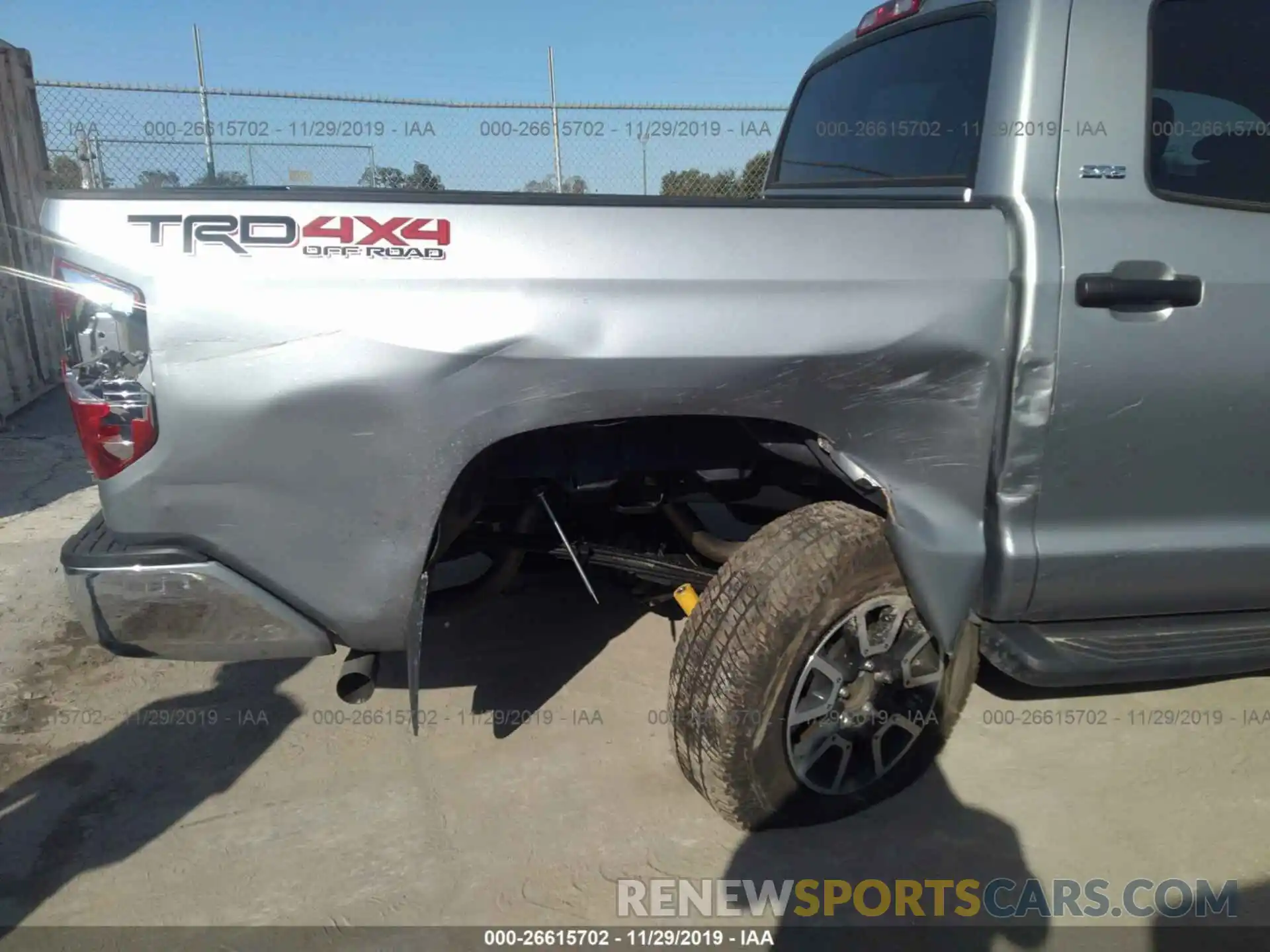 6 Photograph of a damaged car 5TFDW5F17KX834631 TOYOTA TUNDRA 2019