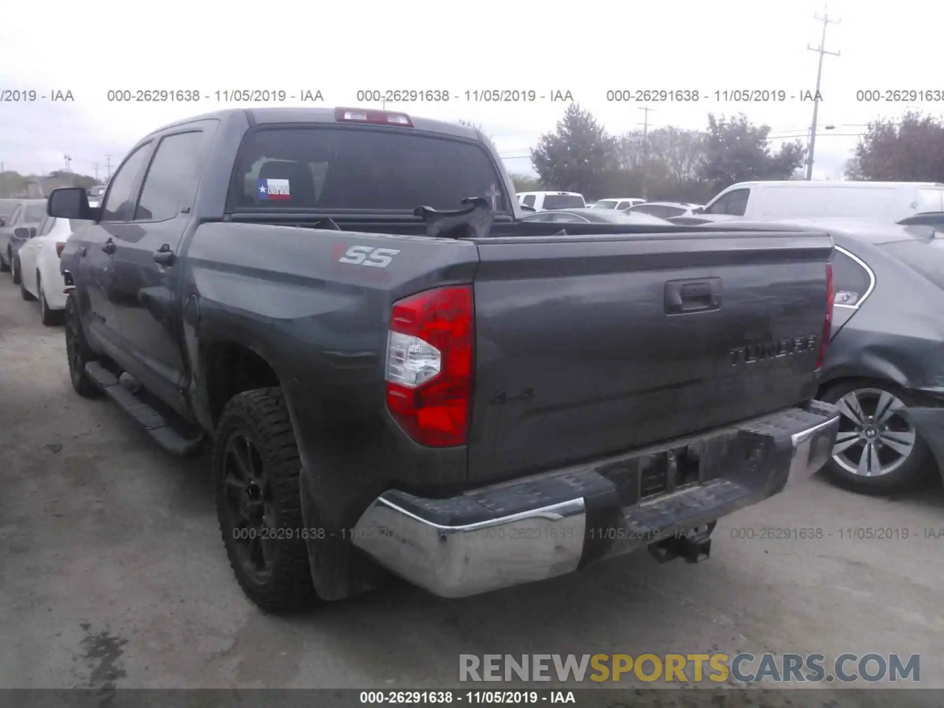 3 Photograph of a damaged car 5TFDW5F17KX842793 TOYOTA TUNDRA 2019