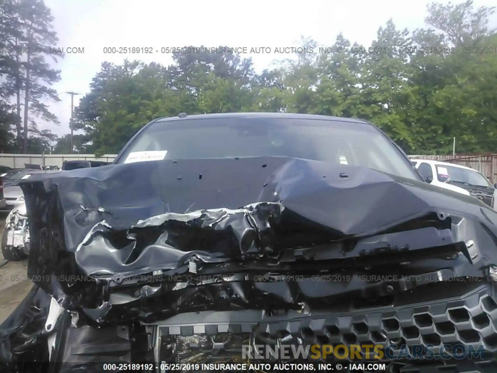 10 Photograph of a damaged car 5TFDW5F18KX787464 TOYOTA TUNDRA 2019