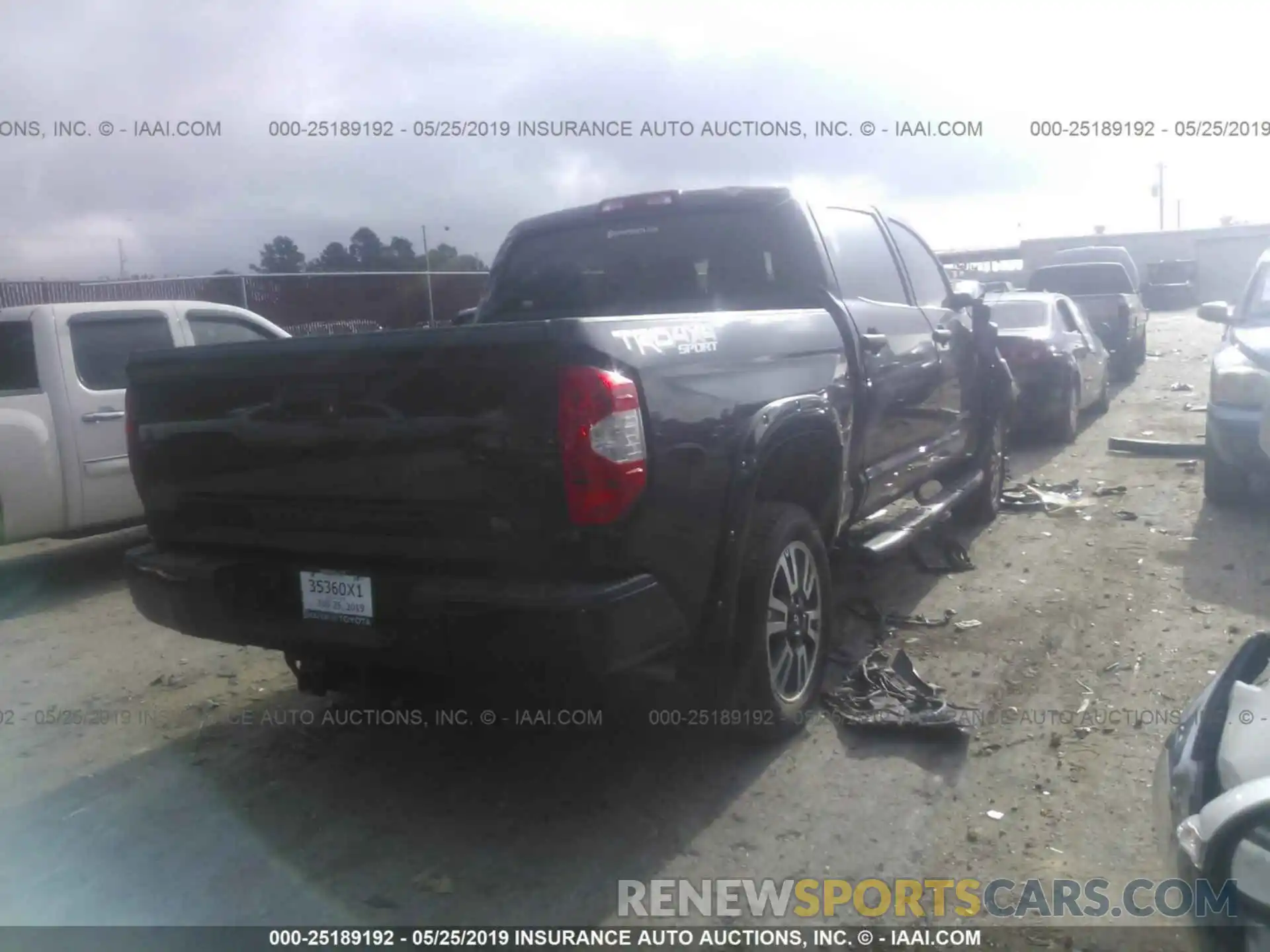 4 Photograph of a damaged car 5TFDW5F18KX787464 TOYOTA TUNDRA 2019