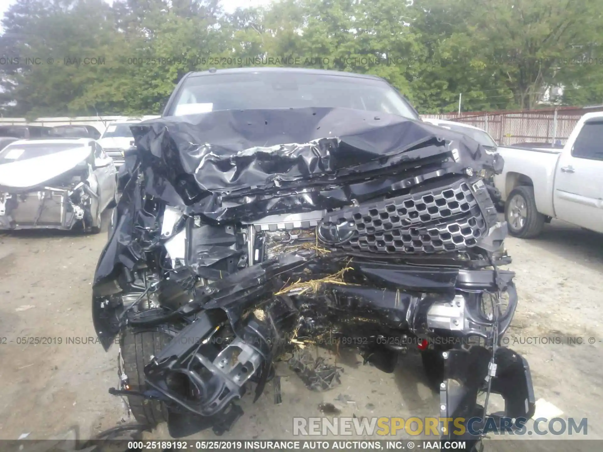 6 Photograph of a damaged car 5TFDW5F18KX787464 TOYOTA TUNDRA 2019