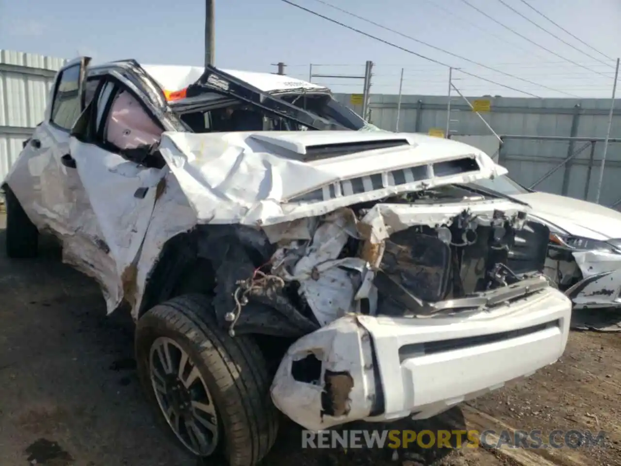 1 Photograph of a damaged car 5TFDW5F18KX799789 TOYOTA TUNDRA 2019