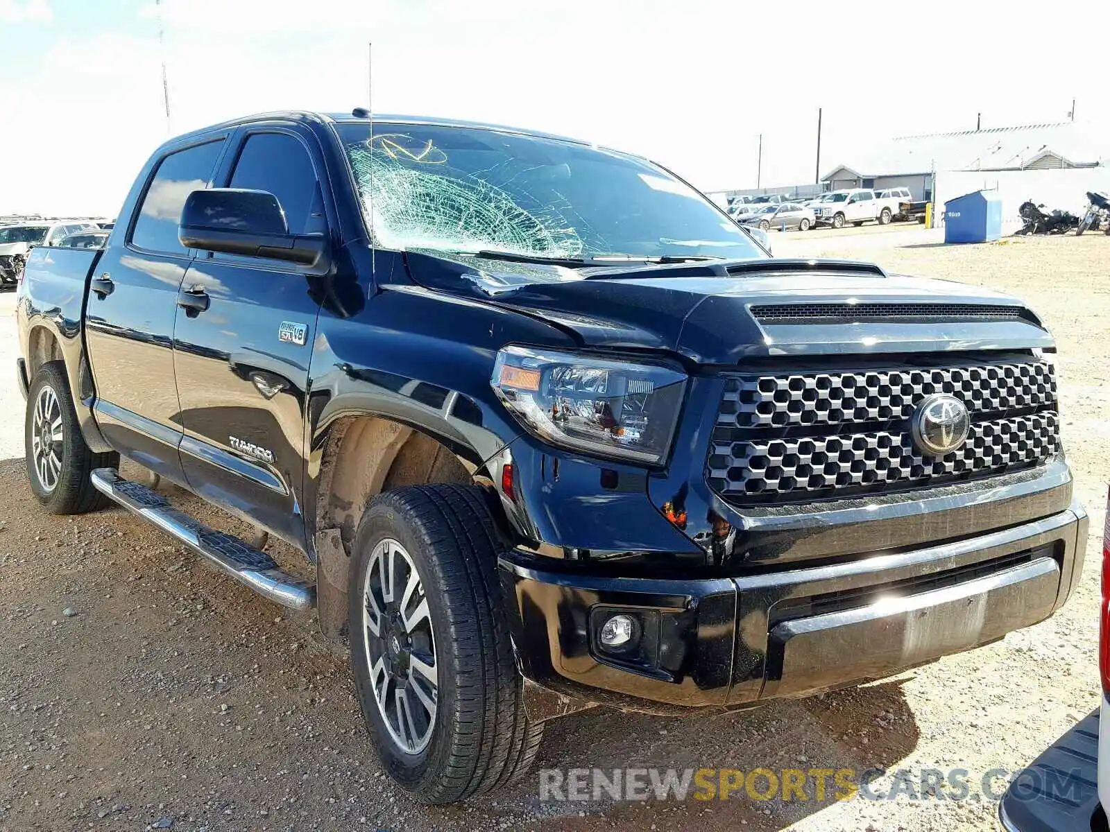 1 Photograph of a damaged car 5TFDW5F18KX819166 TOYOTA TUNDRA 2019