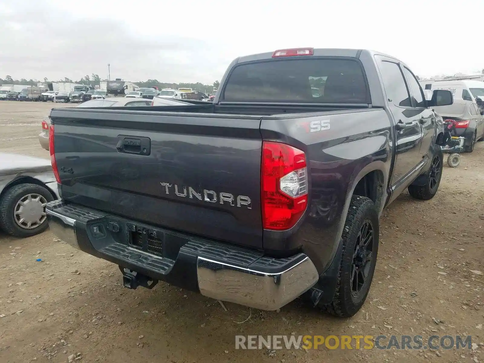 4 Photograph of a damaged car 5TFDW5F18KX819250 TOYOTA TUNDRA 2019