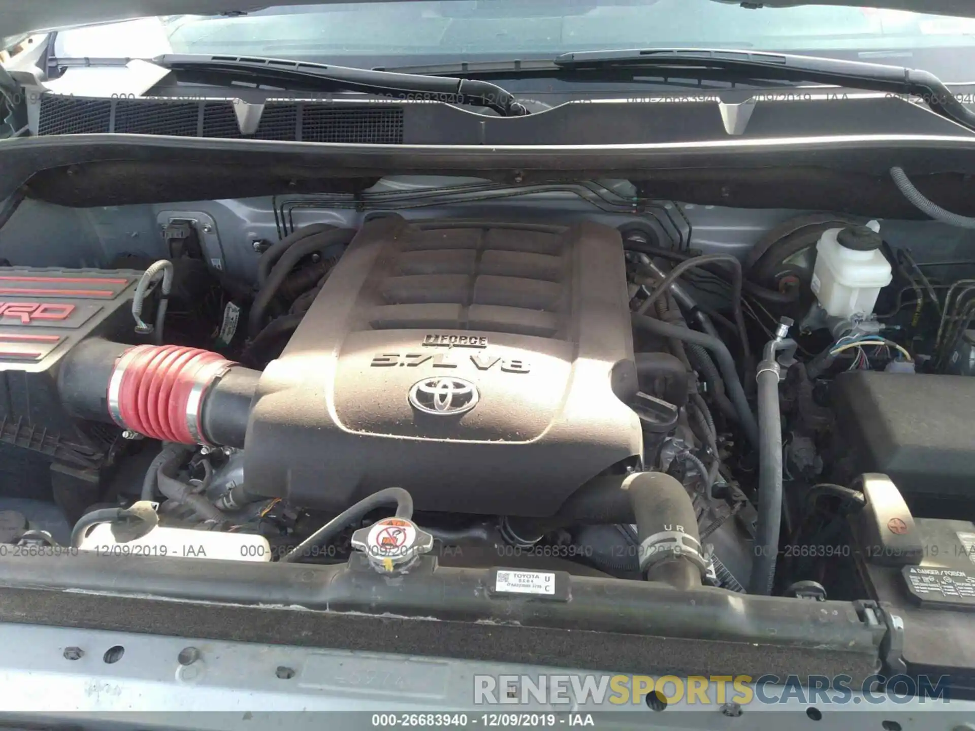 10 Photograph of a damaged car 5TFDW5F18KX837392 TOYOTA TUNDRA 2019