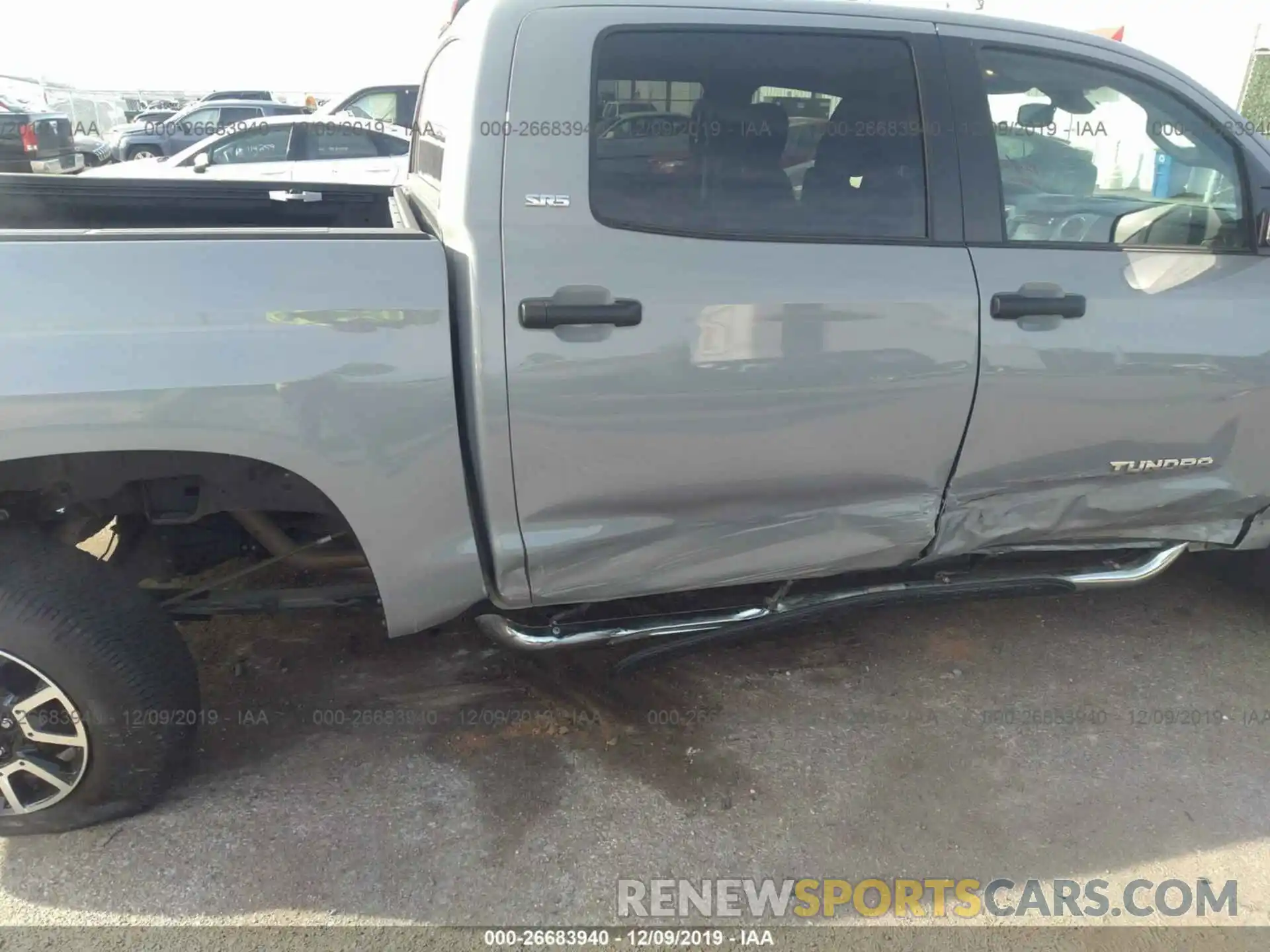 6 Photograph of a damaged car 5TFDW5F18KX837392 TOYOTA TUNDRA 2019